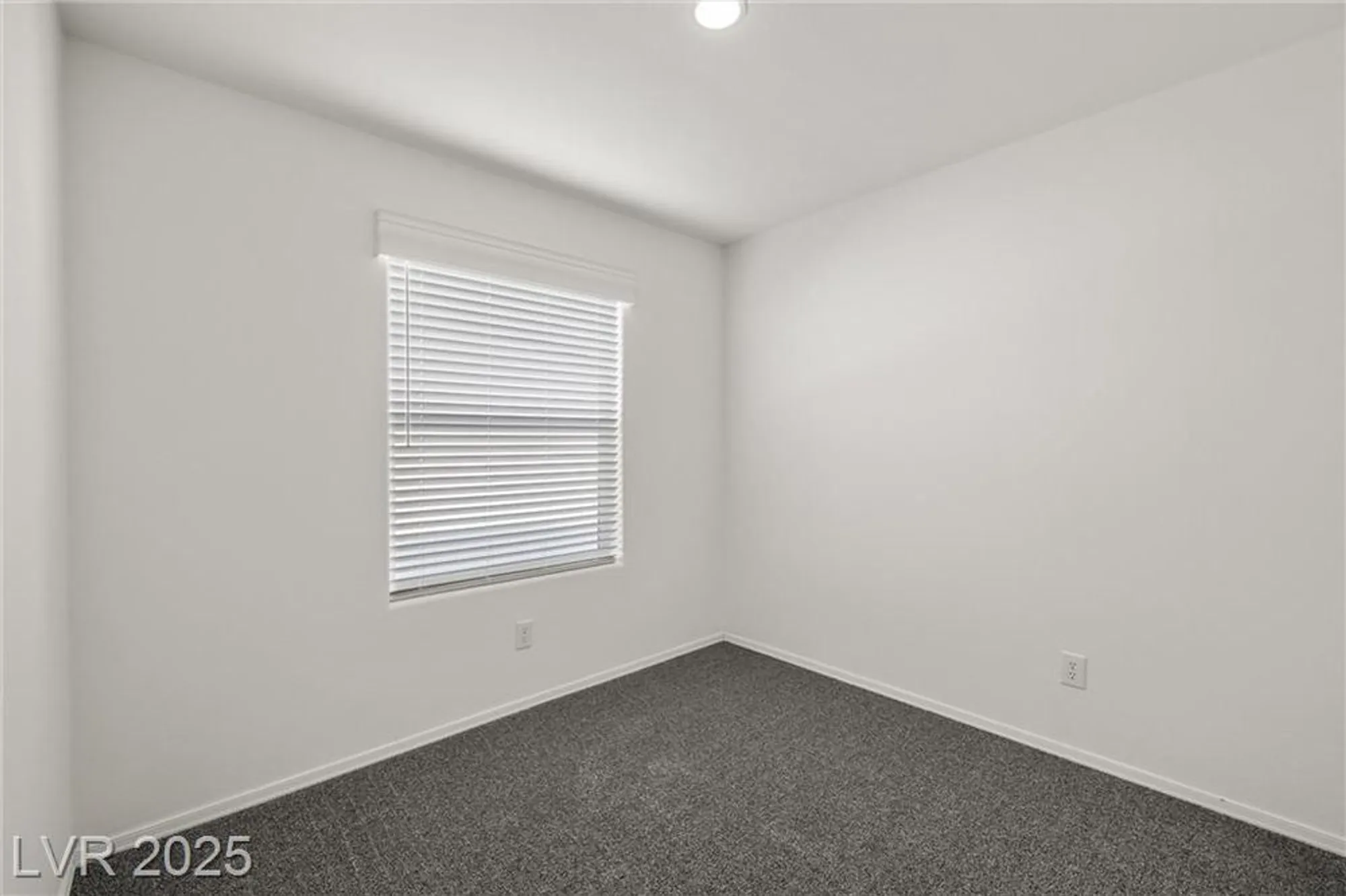 Property Slideshow image 19 of 43 | 410 candle stick ave, Pahrump, NV, 89048