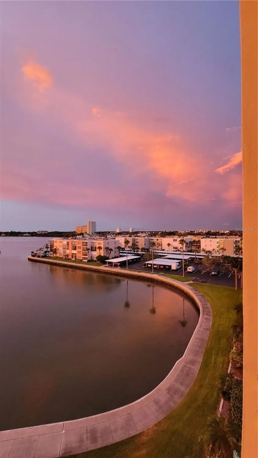 Property Slideshow image 90 of 92 | 7700 sun island dr 506, South Pasadena, FL, 33707