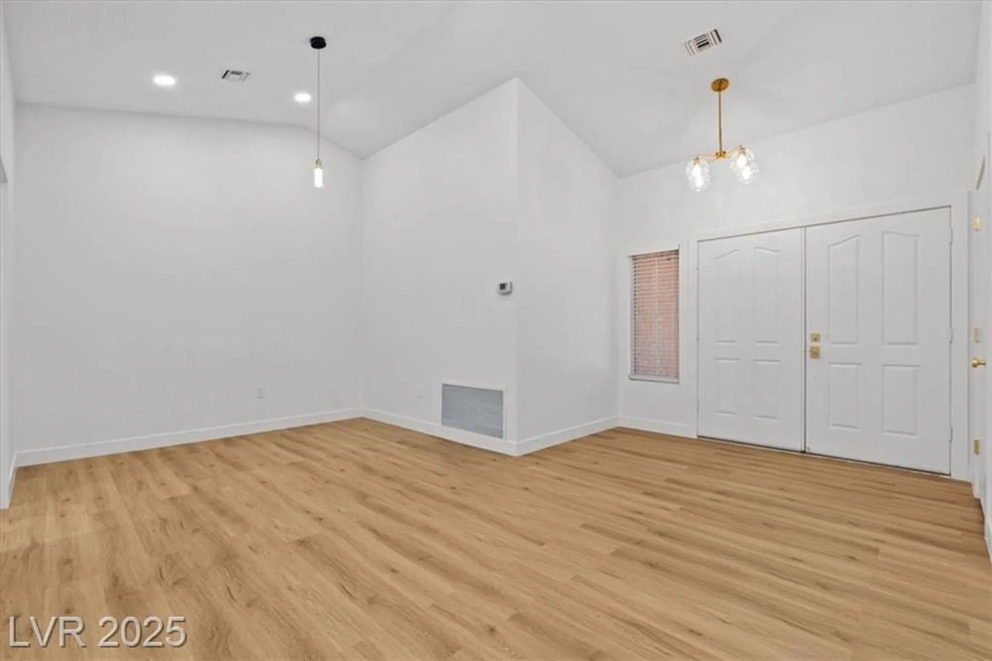 Property Slideshow image 6 of 24 | 2824 morning ridge dr, Las Vegas, NV, 89134