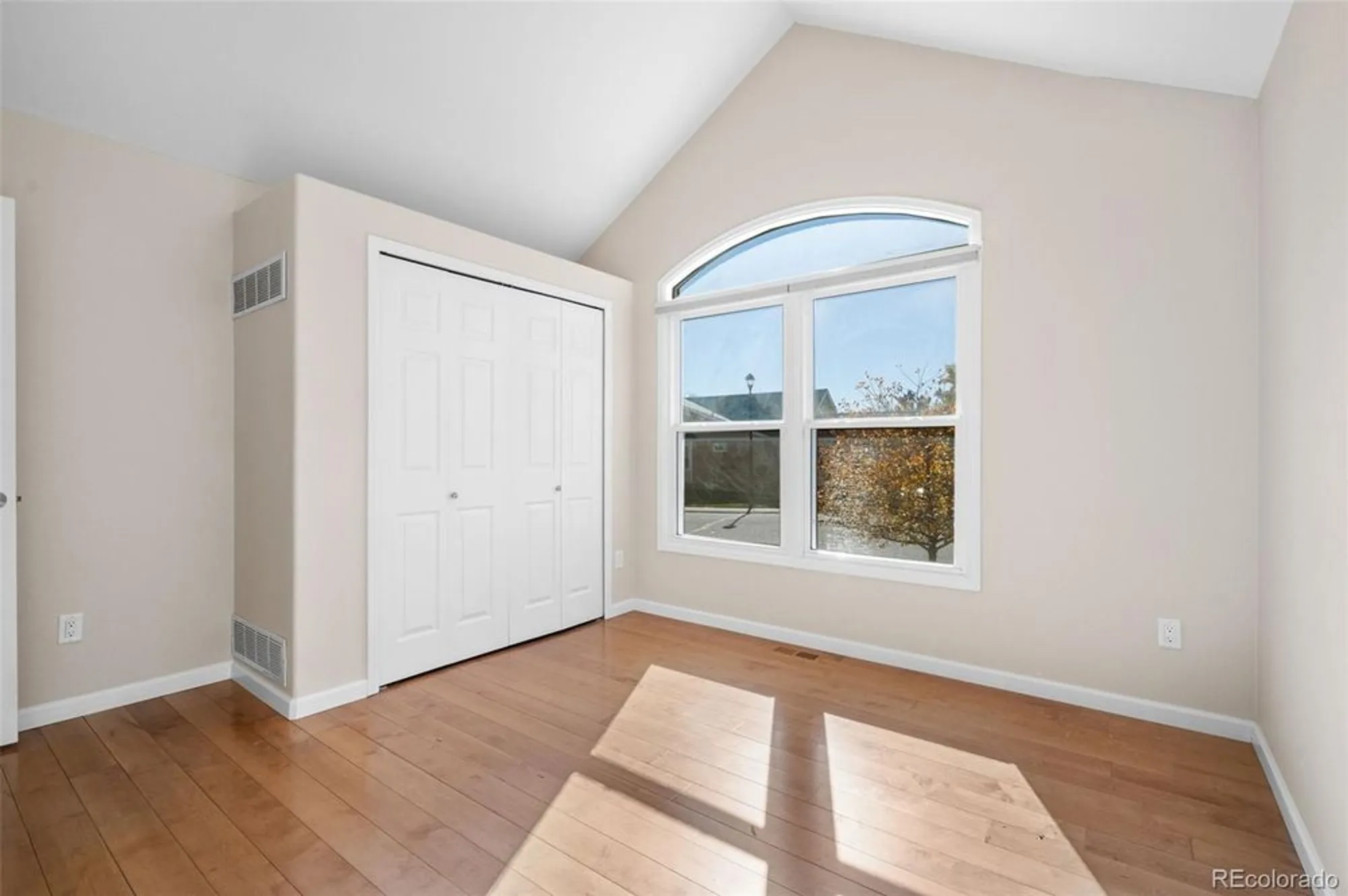 Property Slideshow image 7 of 47 | 4871 greenwich dr, Highlands Ranch, CO, 80130