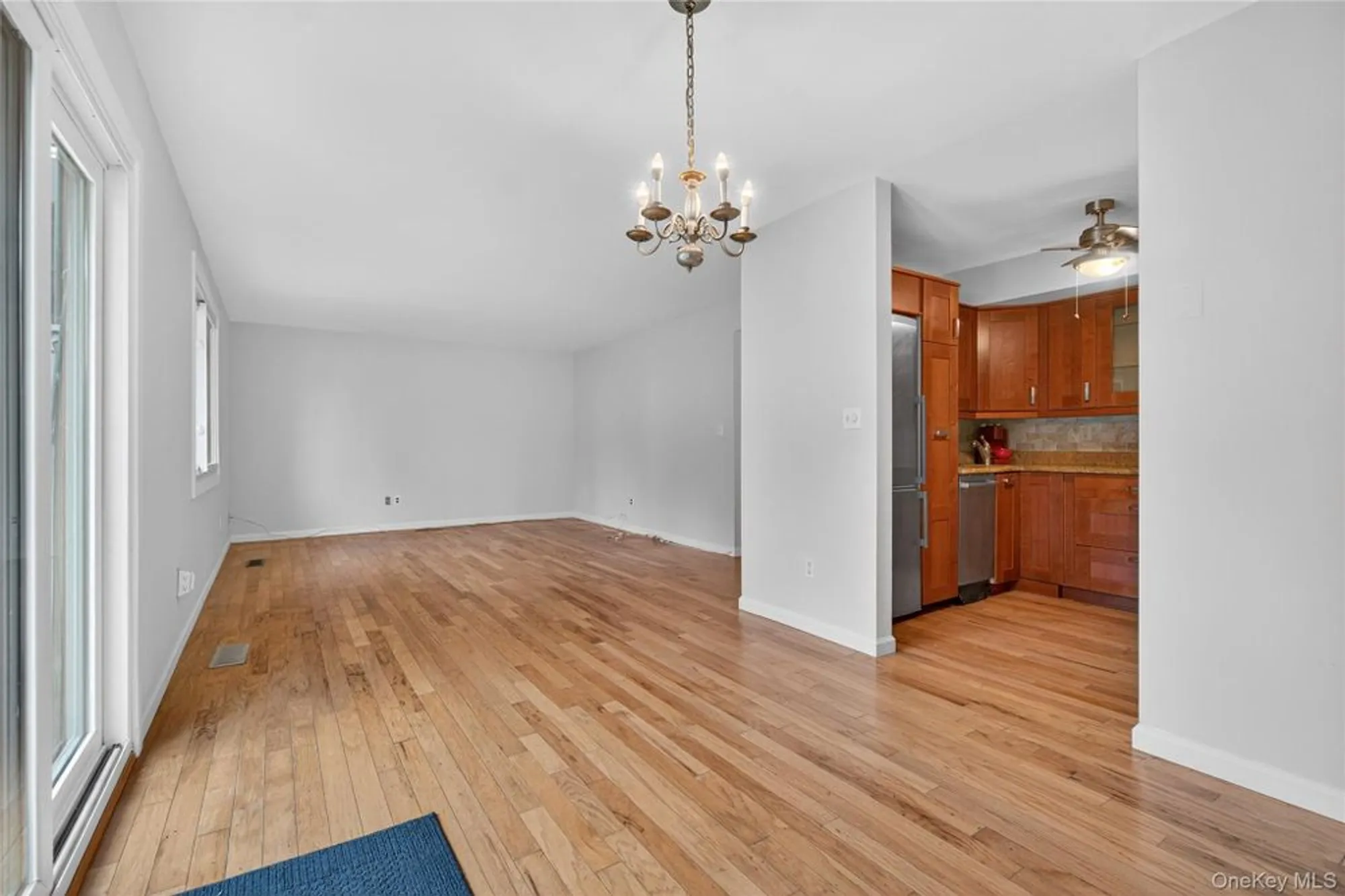 Property Slideshow image 14 of 44 | 41 jefferson oval b, Yorktown Heights, NY, 10598