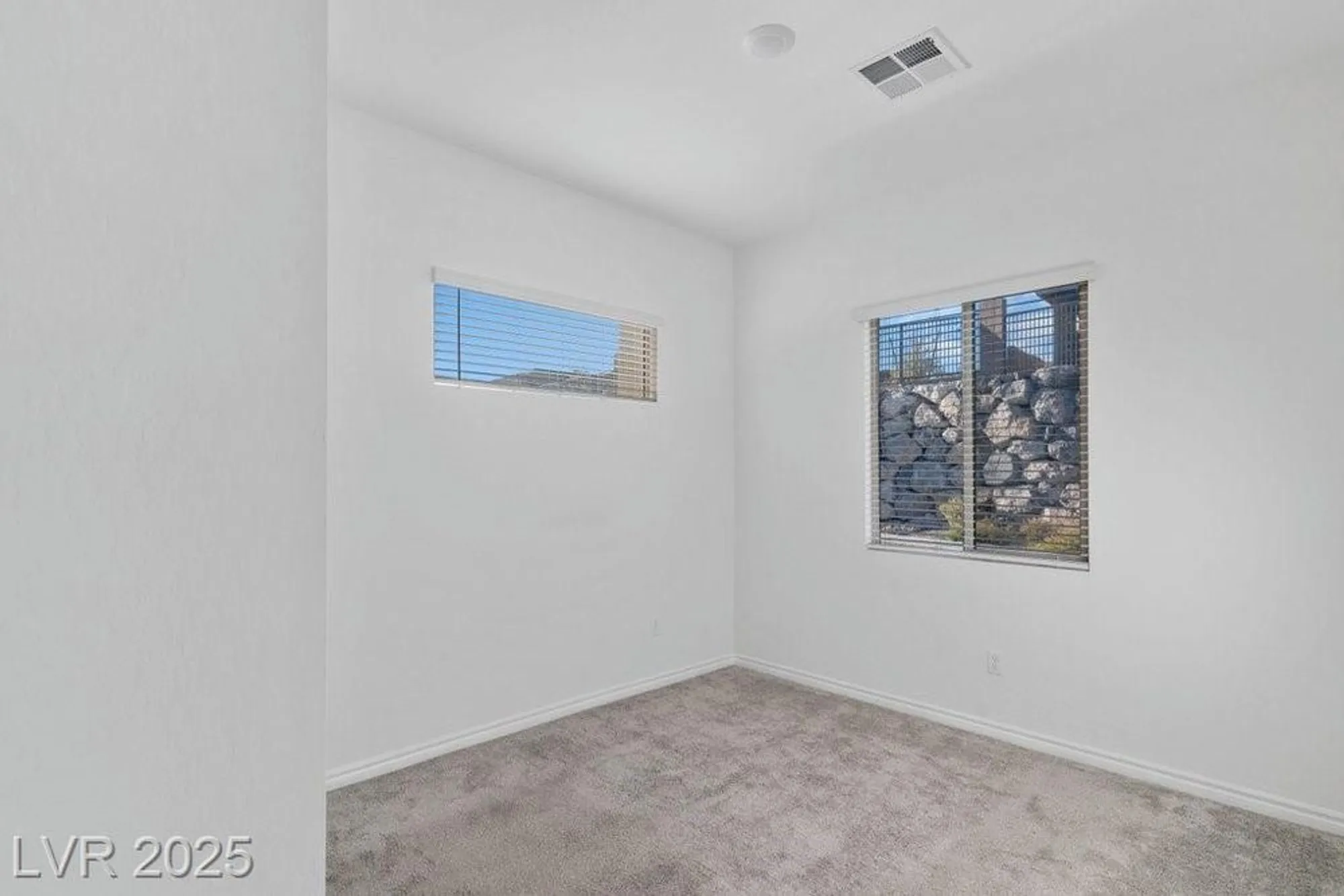 Property Slideshow image 22 of 36 | 925 allister fields ln, Las Vegas, NV, 89138