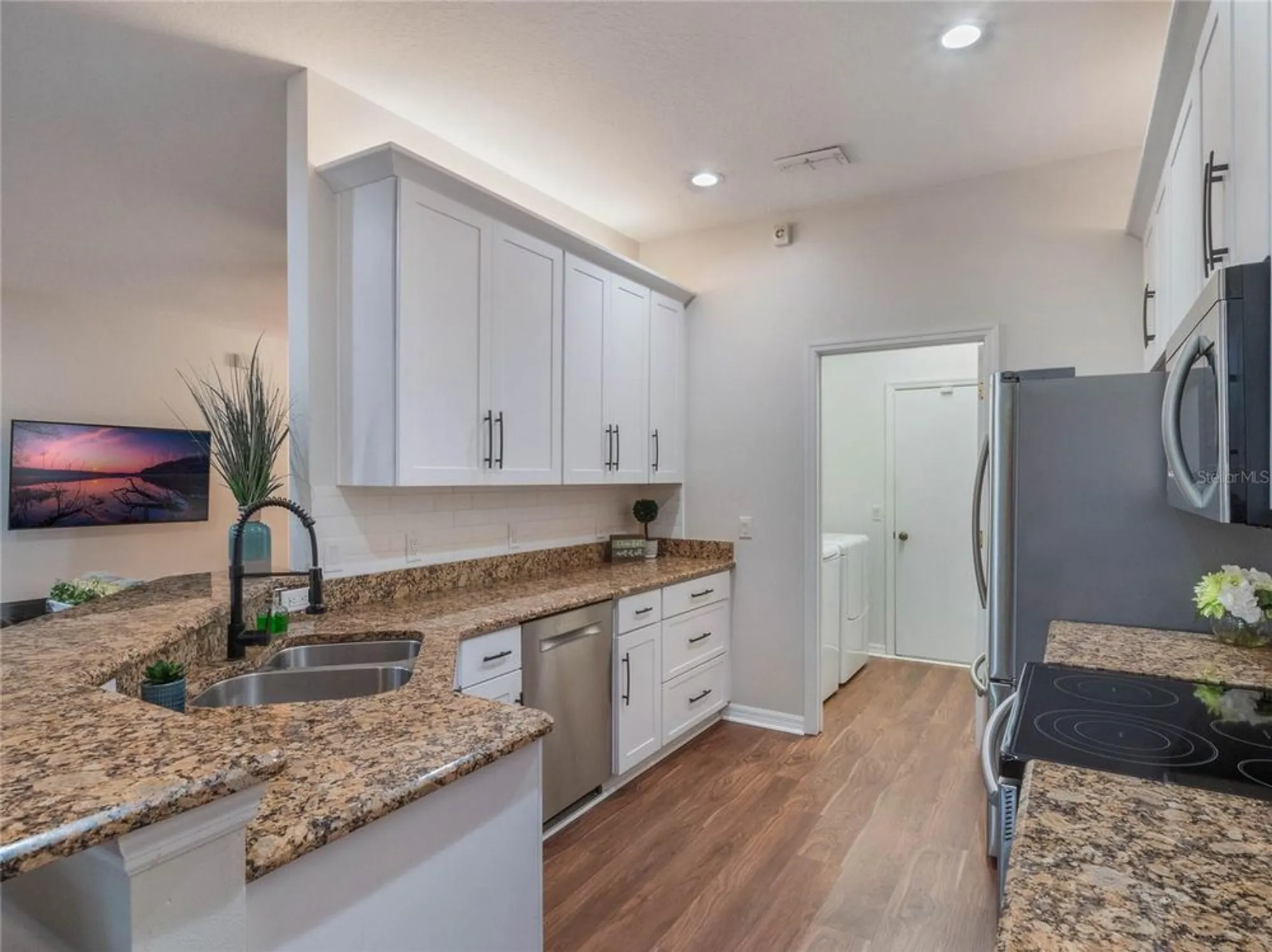 Property Slideshow image 9 of 46 | 8019 arcadian ct, Mount Dora, FL, 32757