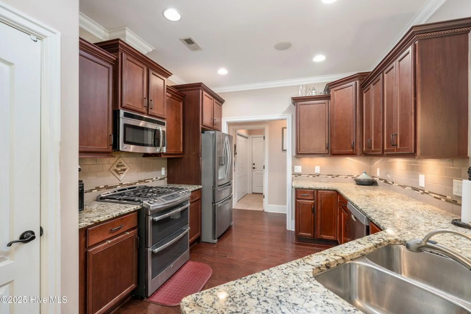 Property Slideshow image 7 of 43 | 2314 hickory bottom ct, Leland, NC, 28451