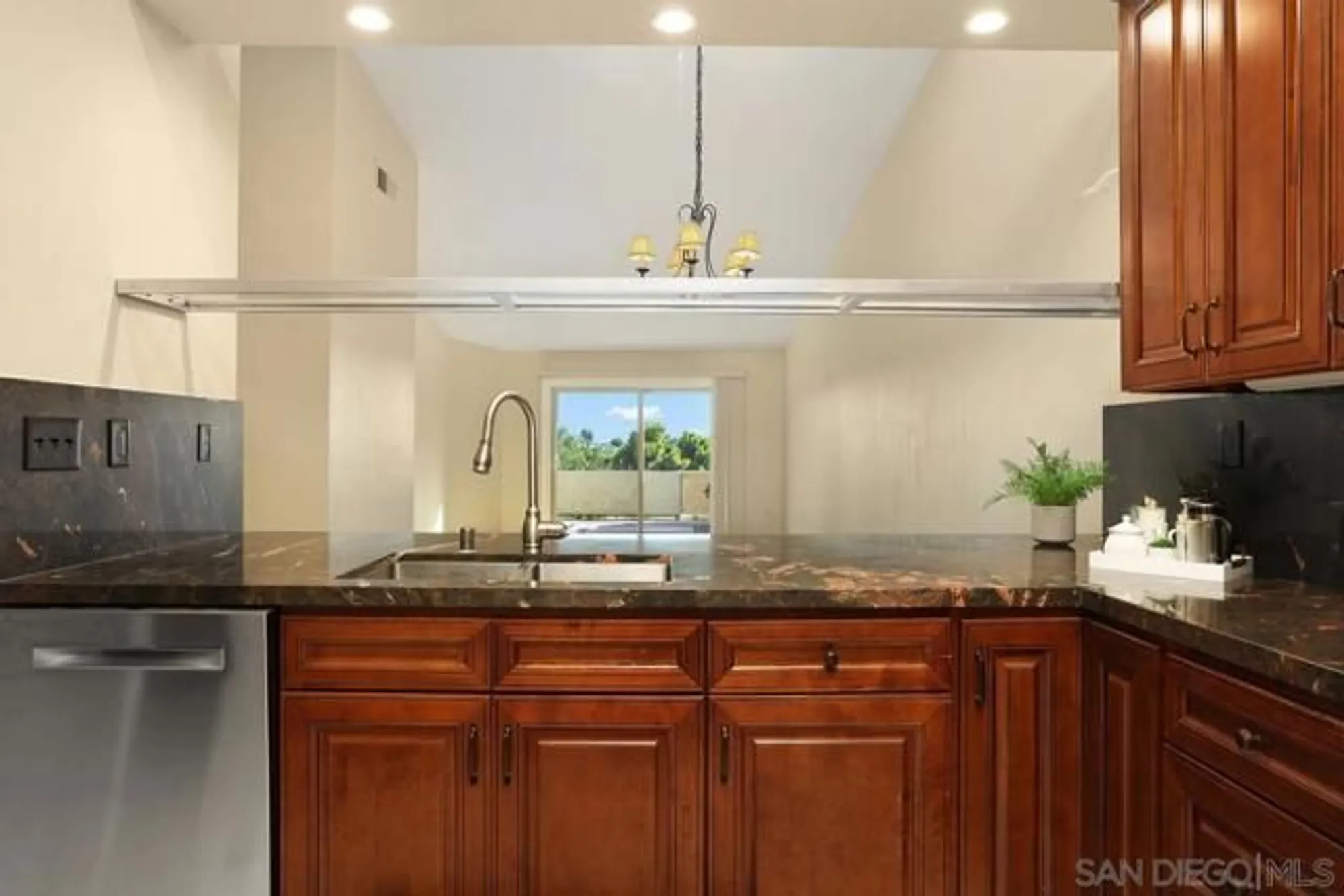 Property Slideshow image 10 of 50 | 12725 via nasca, San Diego, CA, 92128
