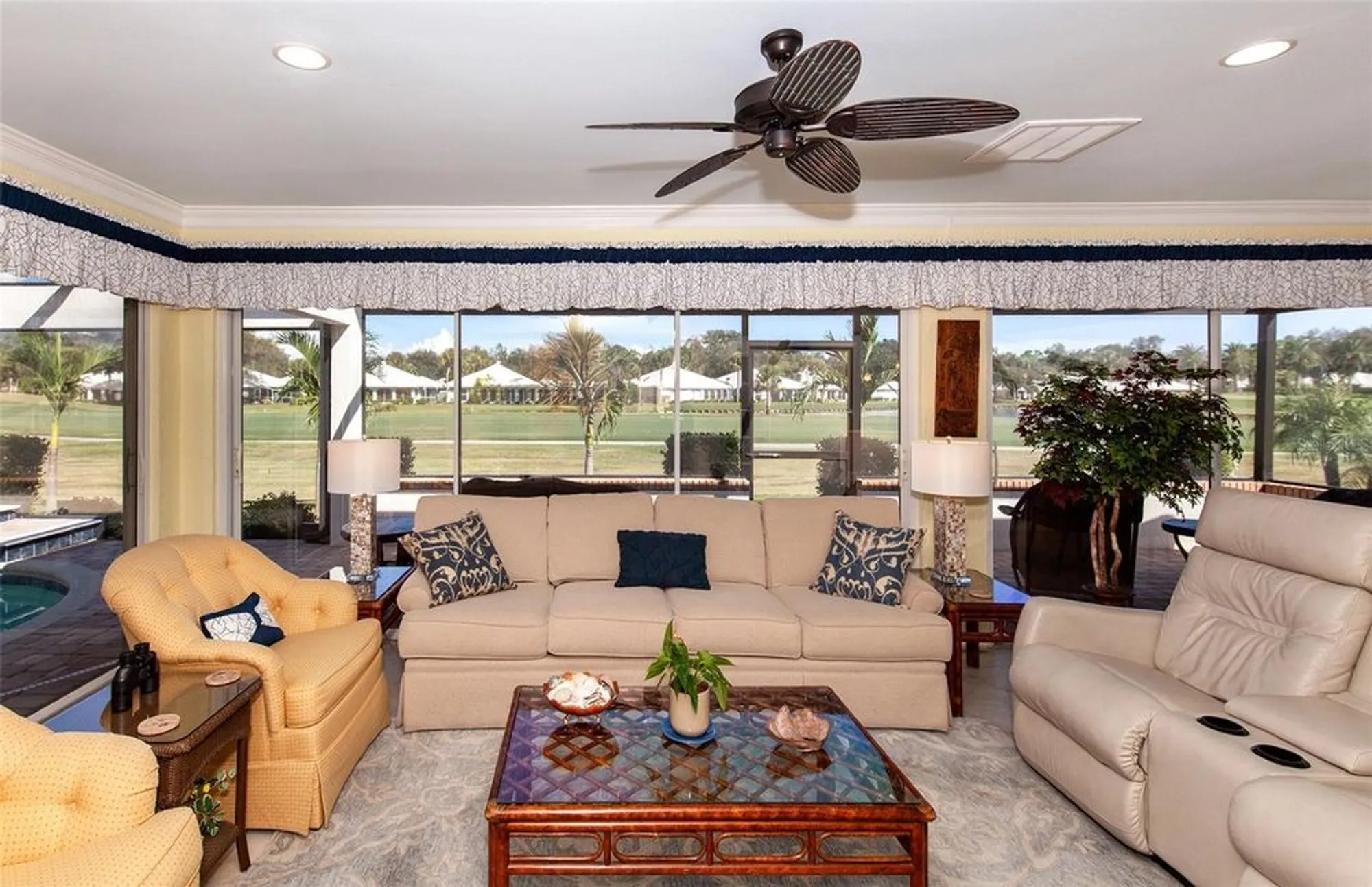 Property Slideshow image 12 of 77 | 810 carnoustie dr, Venice, FL, 34293