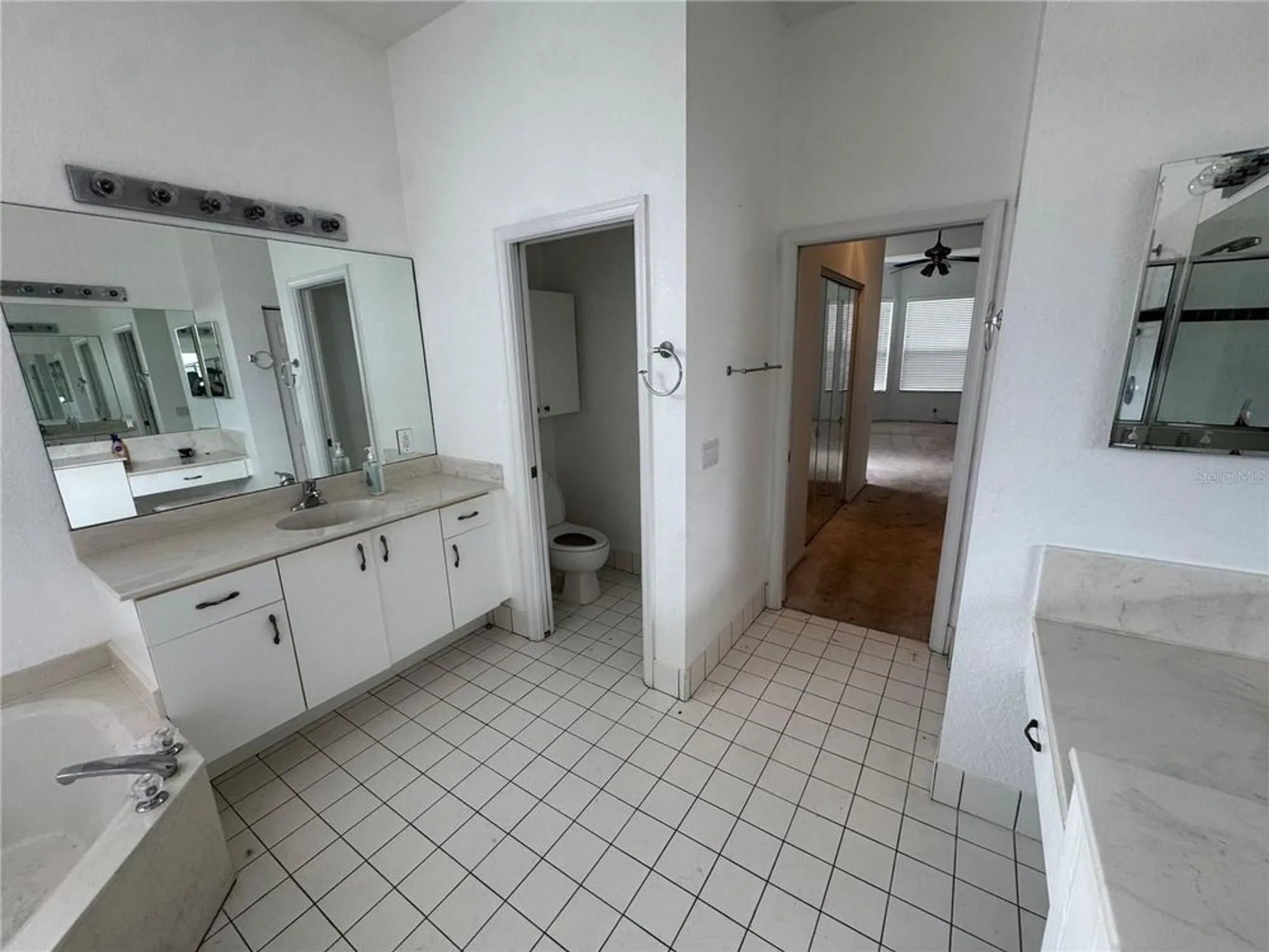 Property Slideshow image 20 of 34 | 318 nw shoreview dr, Port St Lucie, FL, 34986