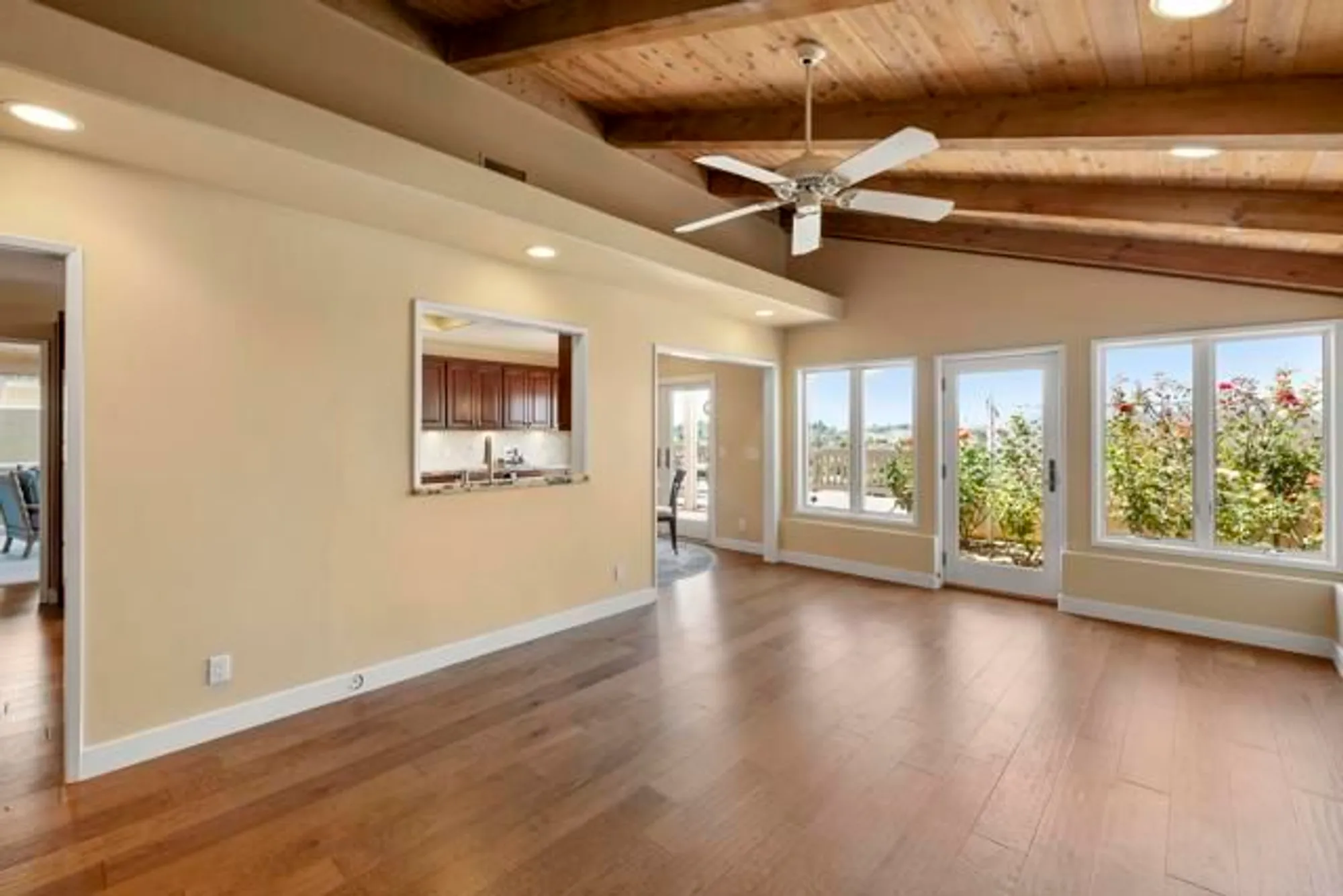 Property Slideshow image 24 of 58 | 1057 ridge heights dr, Fallbrook, CA, 92028