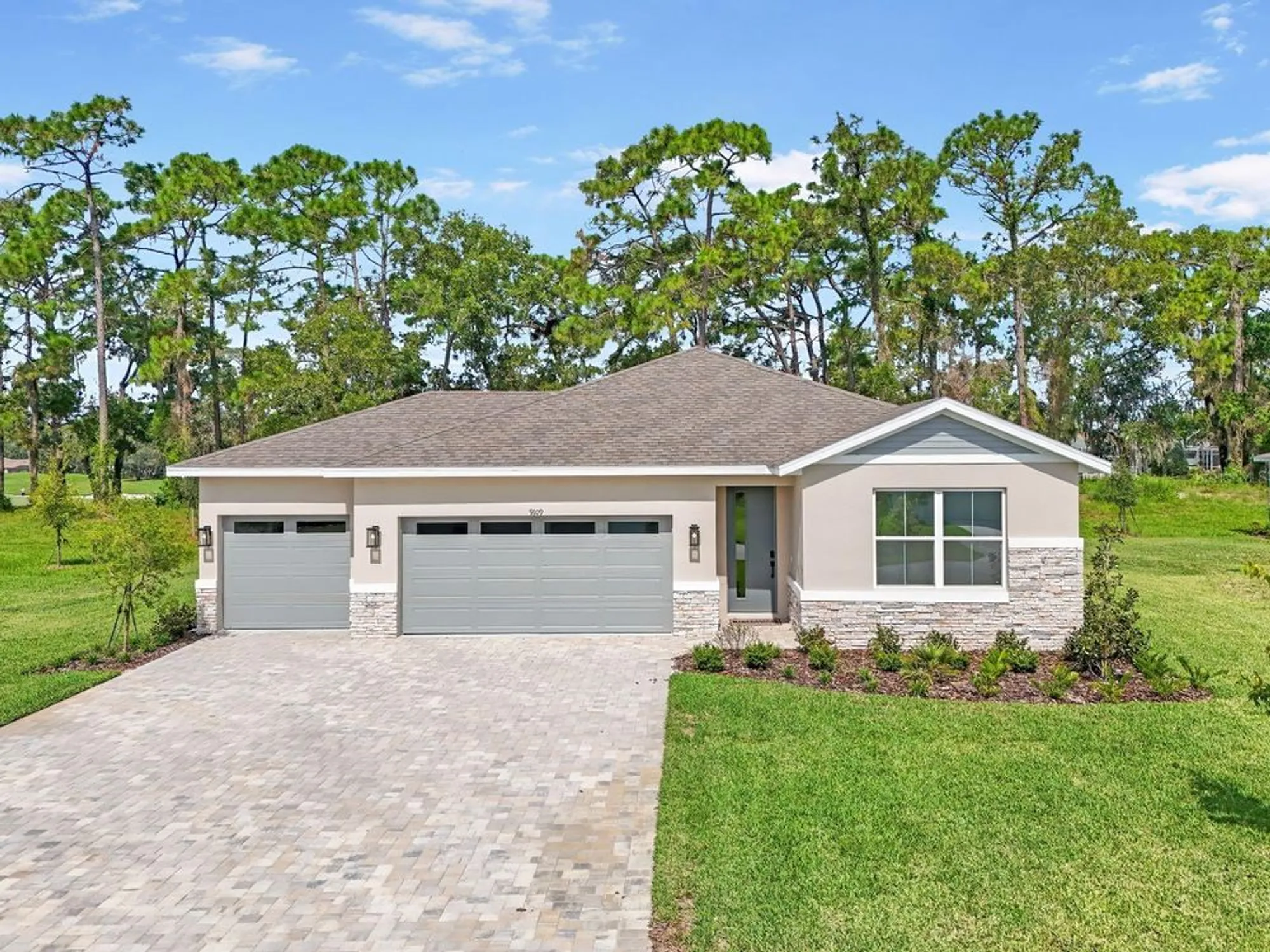 Property Slideshow image 2 of 31 | 9109 players dr, Weeki Wachee, FL, 34613