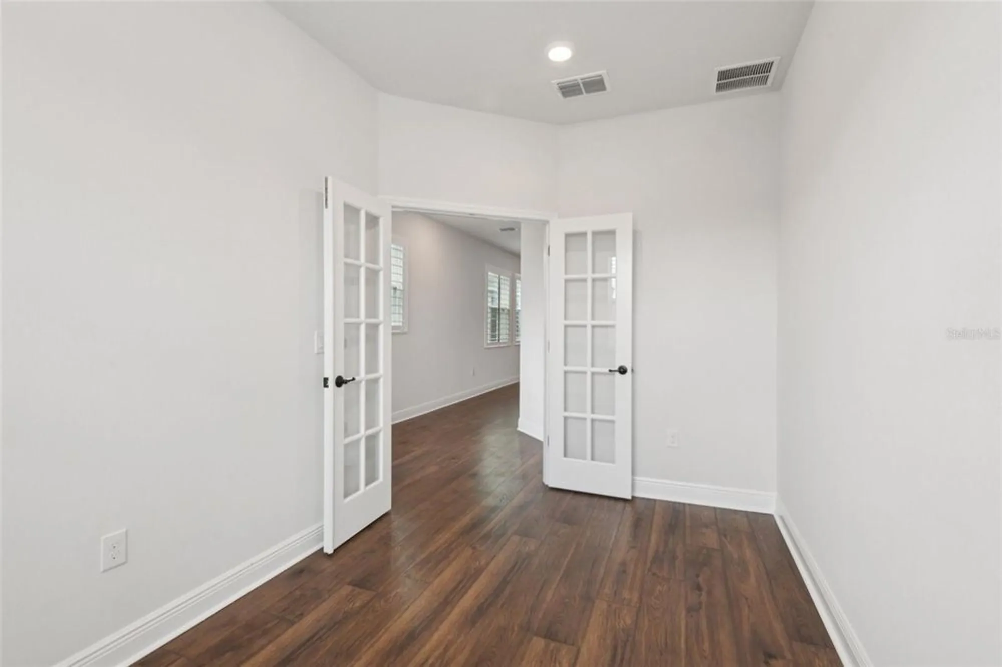 Property Slideshow image 25 of 31 | 13890 kingfisher glen dr, Lithia, FL, 33547