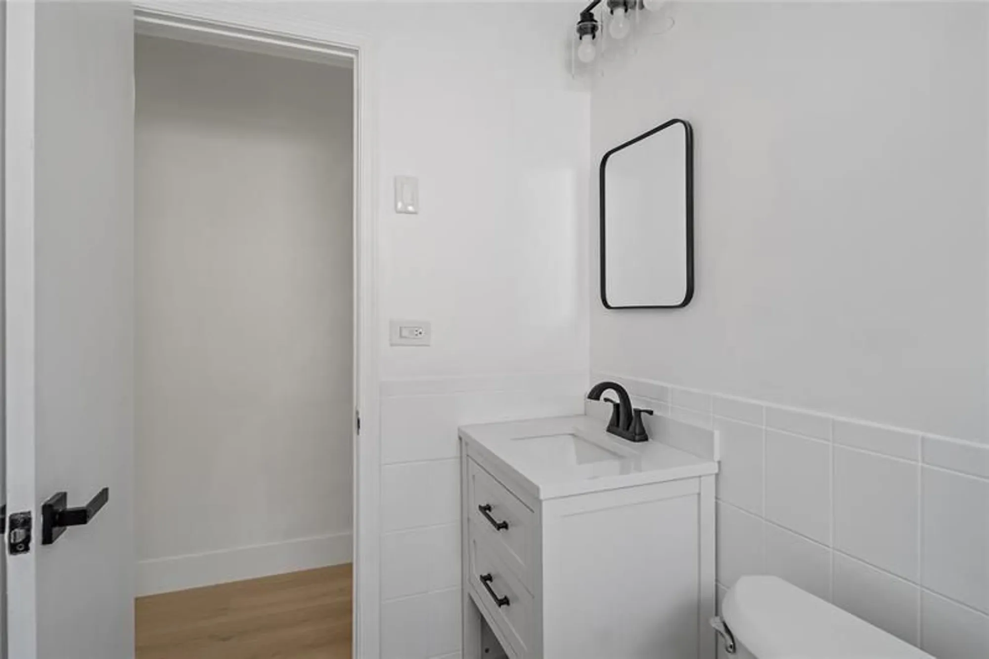 Property Slideshow image 20 of 34 | 4510 nw 49th dr, Tamarac, FL, 33319