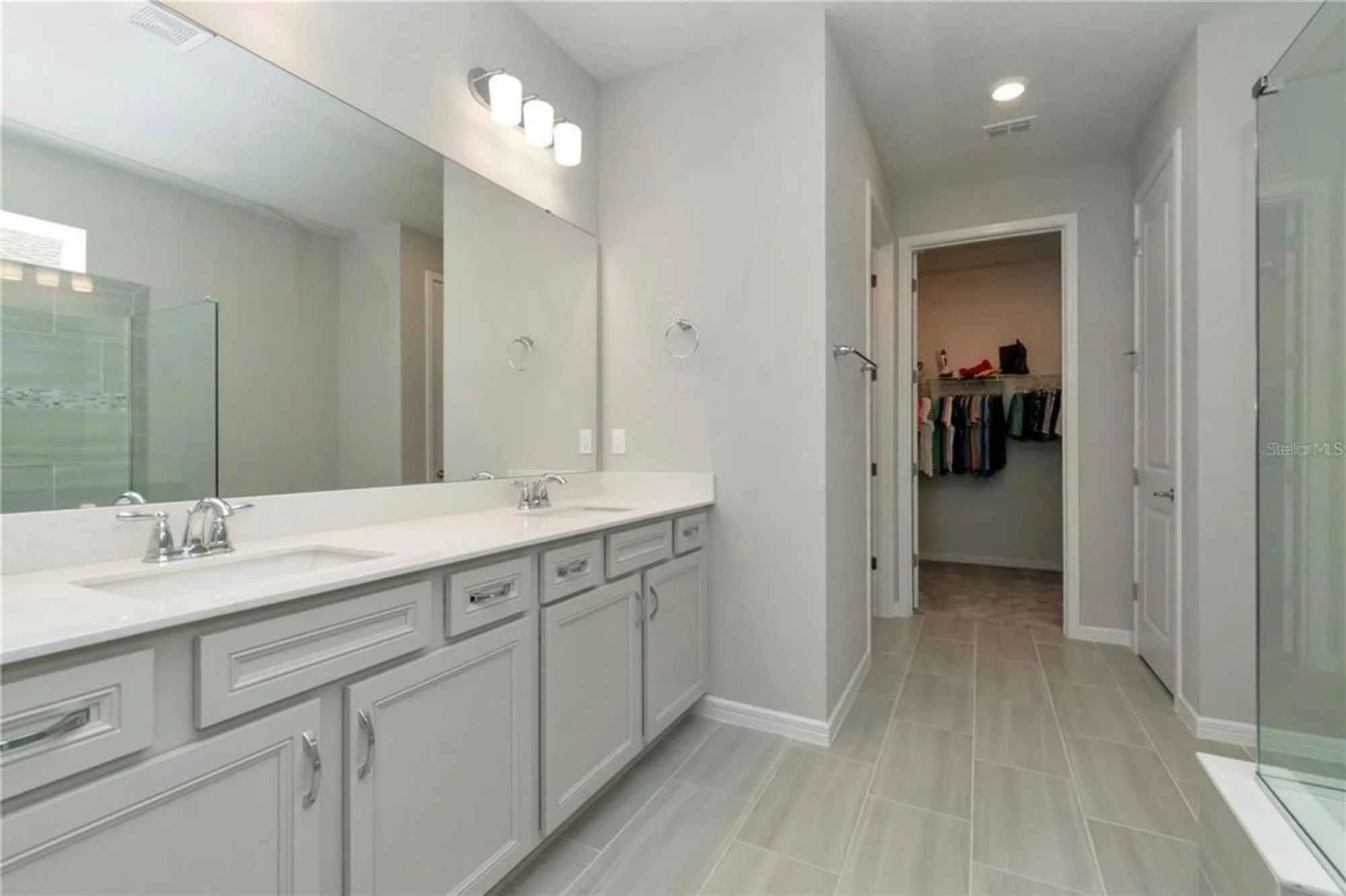 Property Slideshow image 21 of 51 | 1991 spring shower cir, Kissimmee, FL, 34744