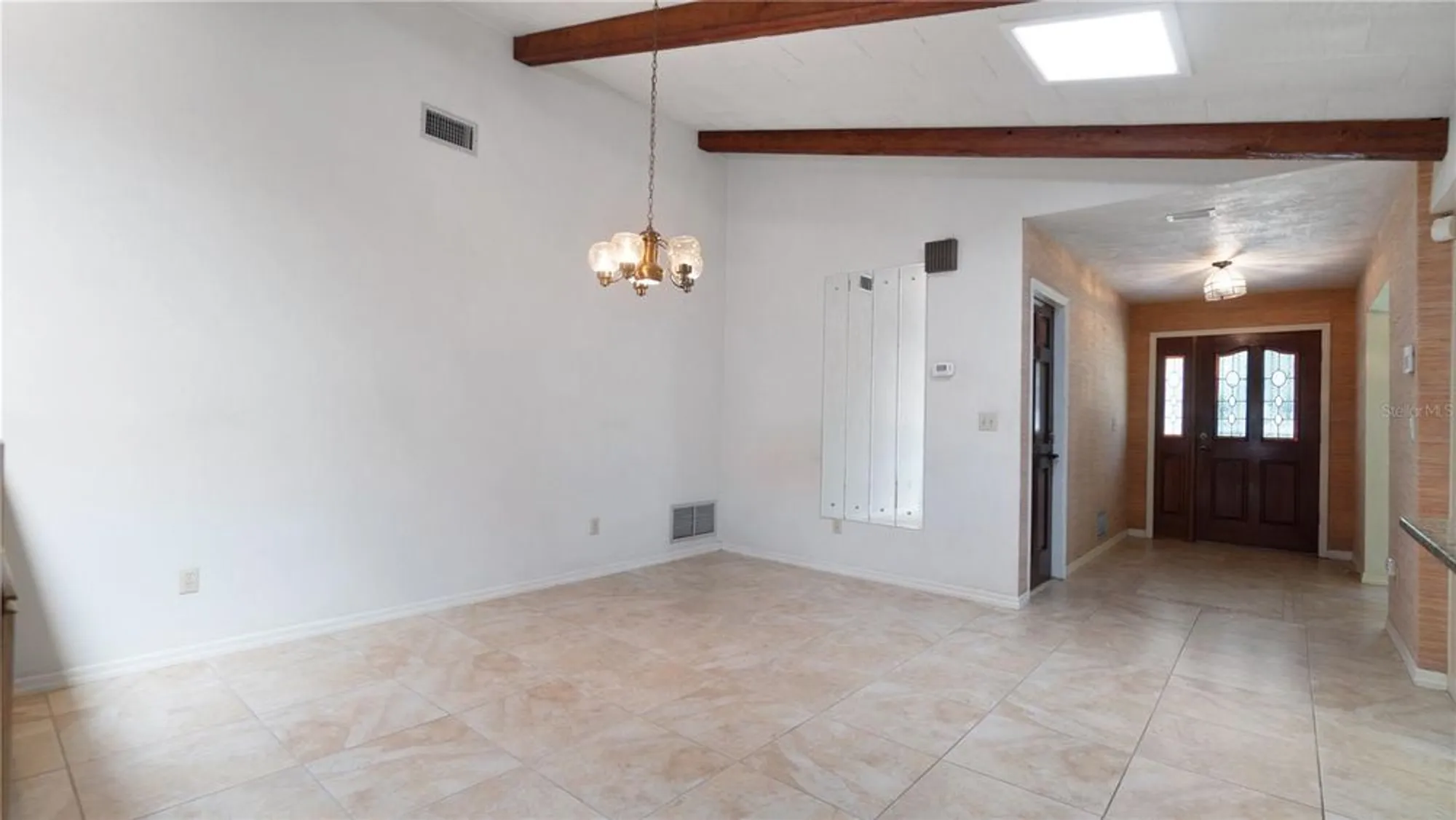 Property Slideshow image 12 of 50 | 965 pelican bay dr, Daytona Beach, FL, 32119