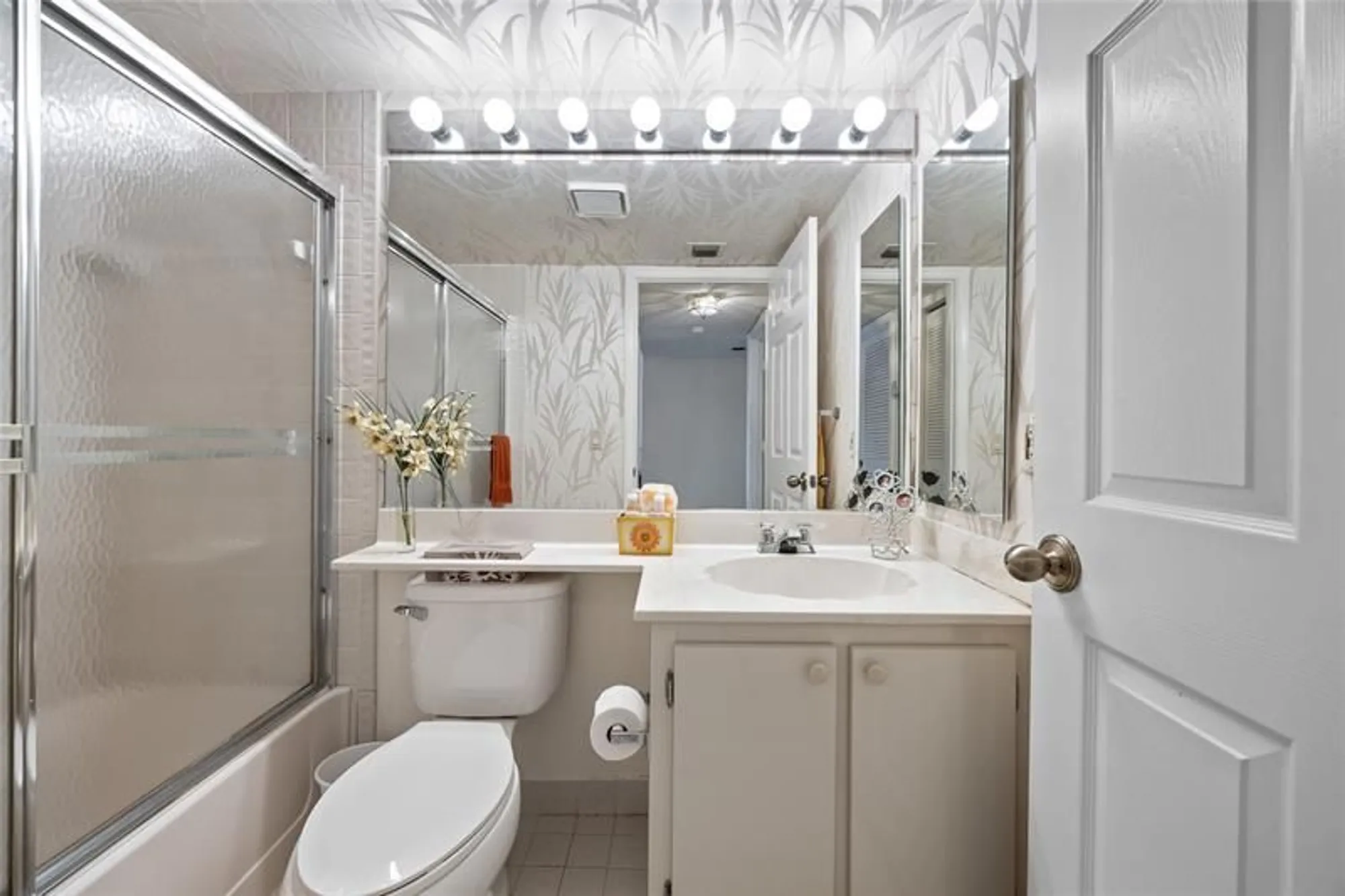 Property Slideshow image 19 of 41 | 7186 s devon dr # 109, Tamarac, FL, 33321