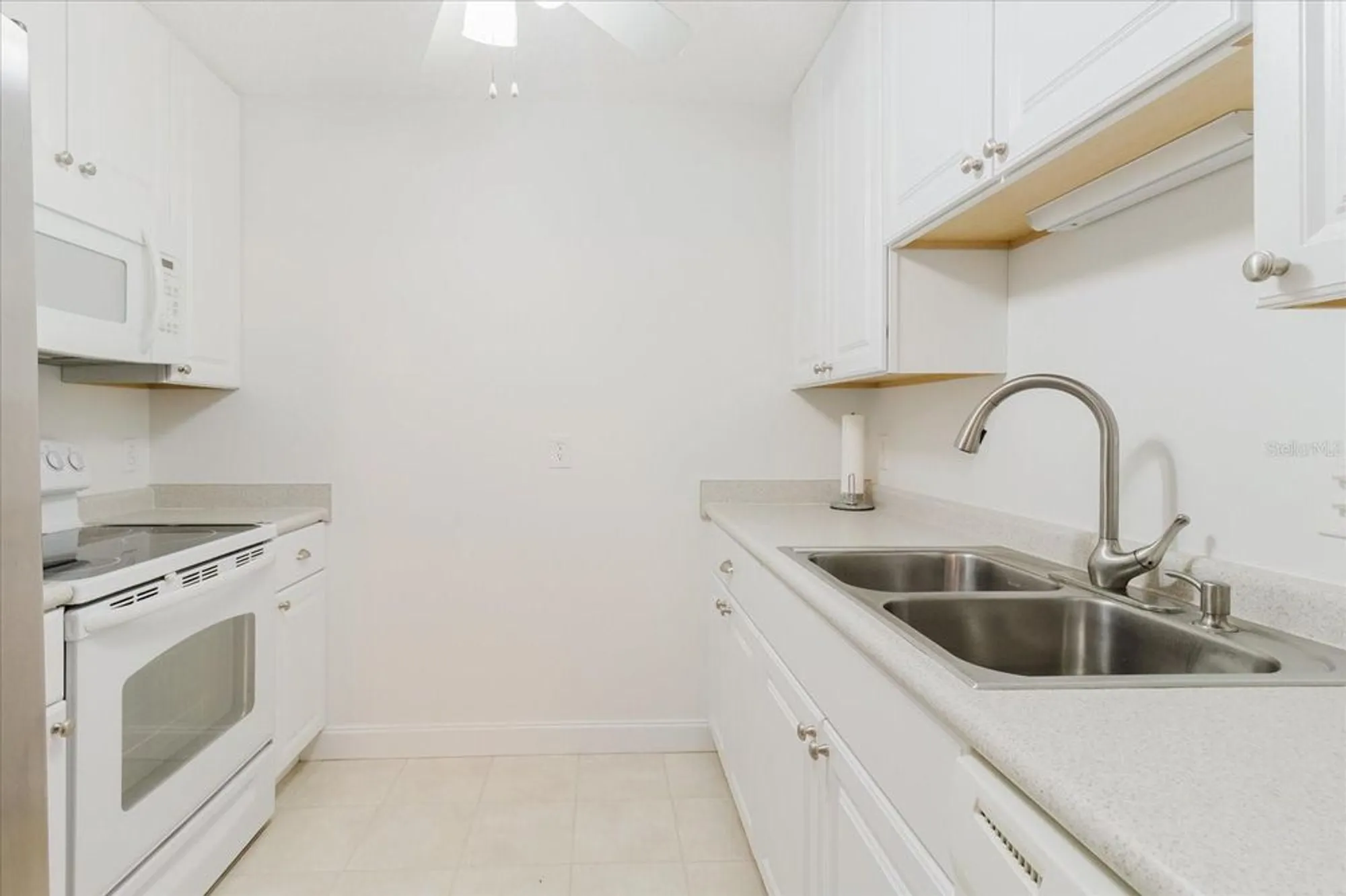 Property Slideshow image 17 of 63 | 2209 grenadier dr, Sun City Center, FL, 33573