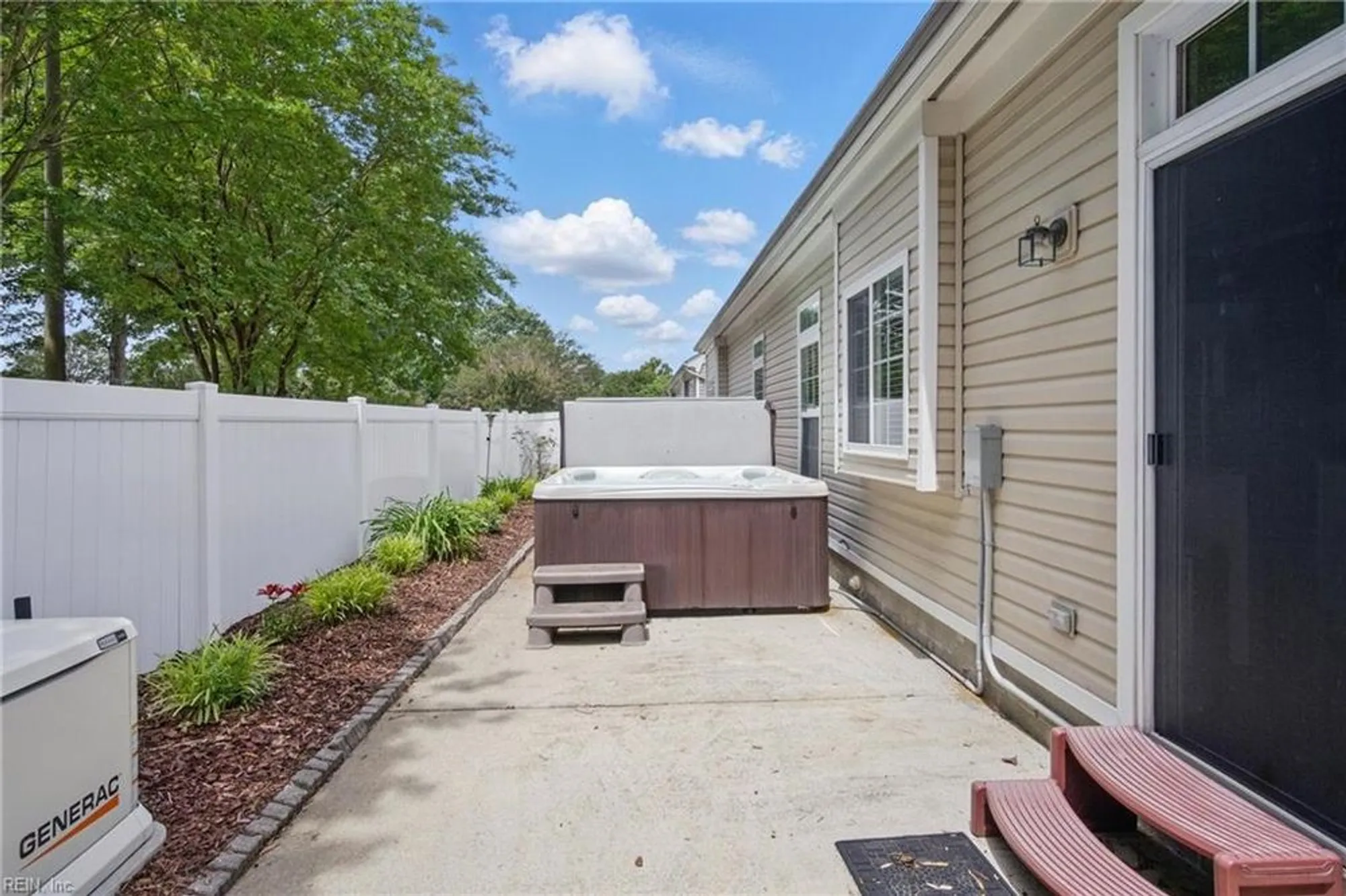 Property Slideshow image 41 of 46 | 809 mason ct, Chesapeake, VA, 23320