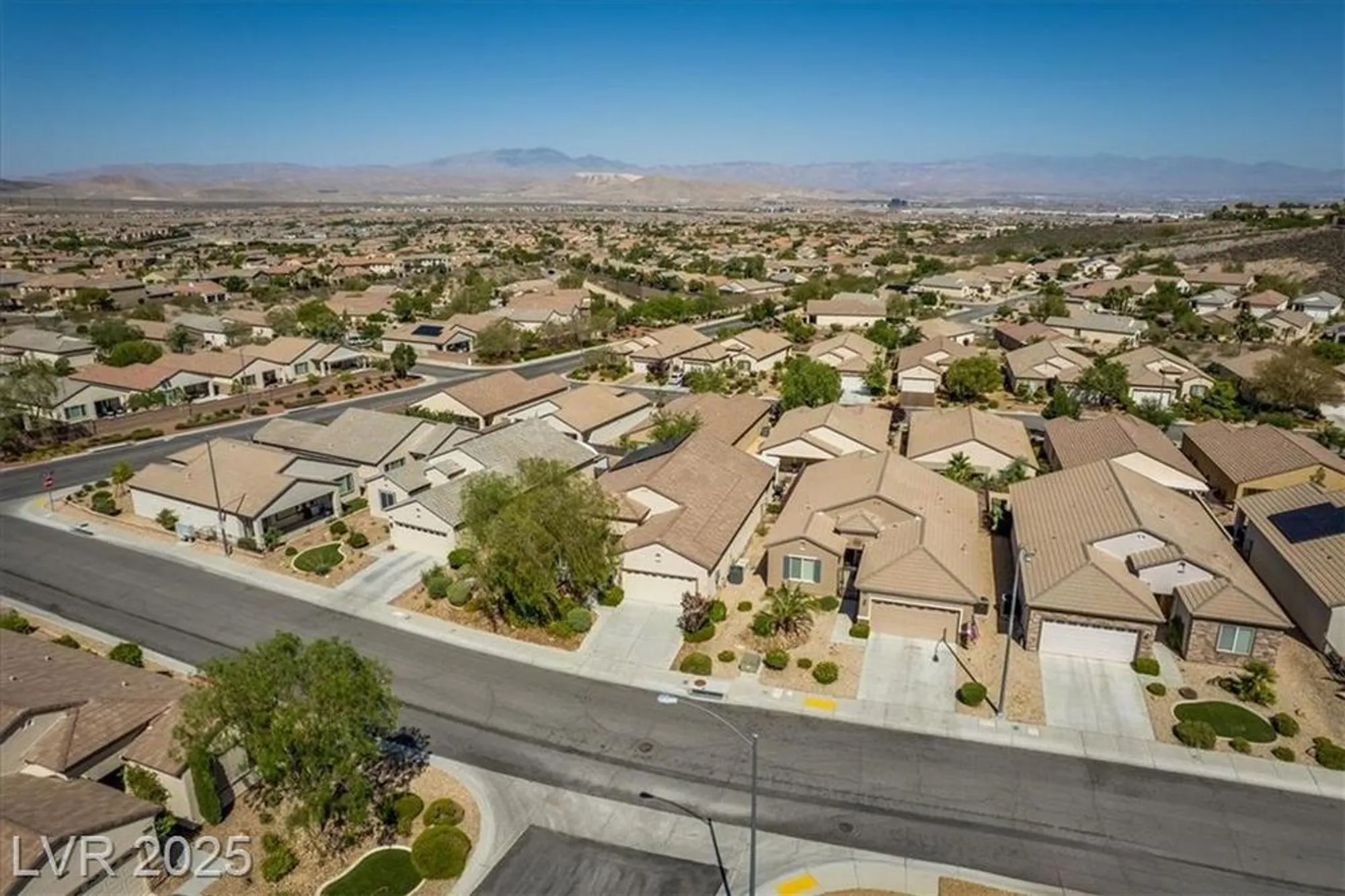 Property Slideshow image 44 of 47 | 2486 divine sky dr, Henderson, NV, 89044