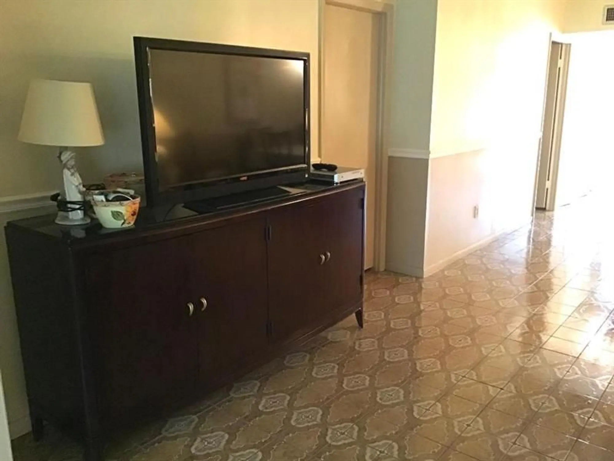 Property Slideshow image 10 of 25 | 7410 nw 1st st 202, Margate, FL, 33063