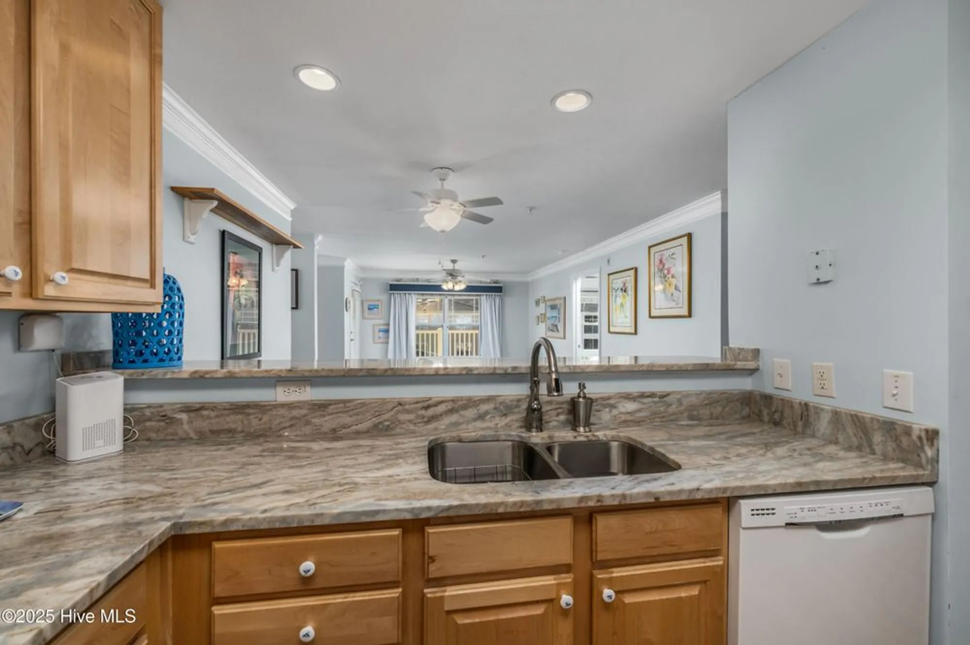 Property Slideshow image 8 of 34 | 260 s crow creek dr 18, Calabash, NC, 28467