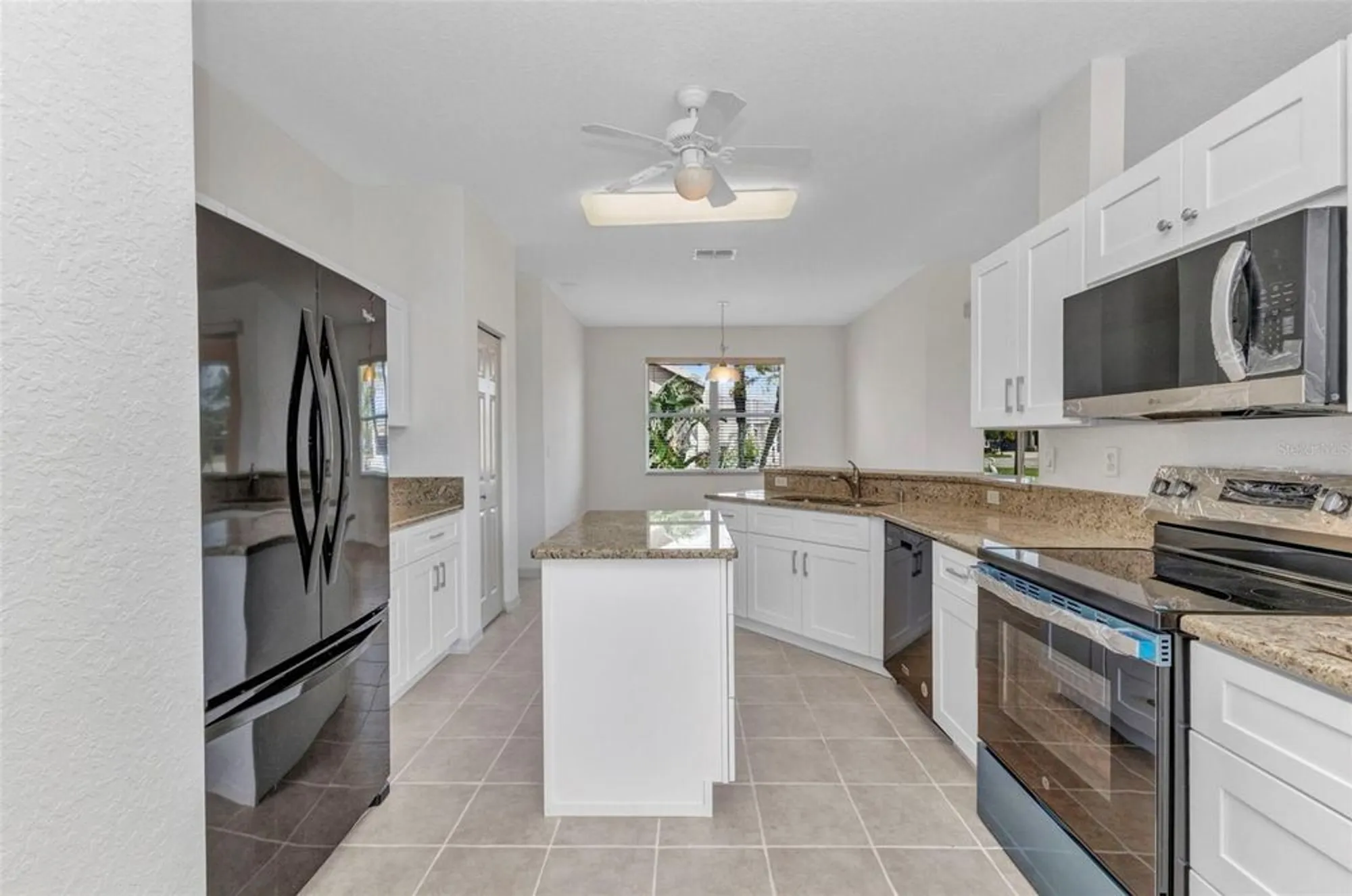 Property Slideshow image 5 of 37 | 1605 palace ct, Punta Gorda, FL, 33980