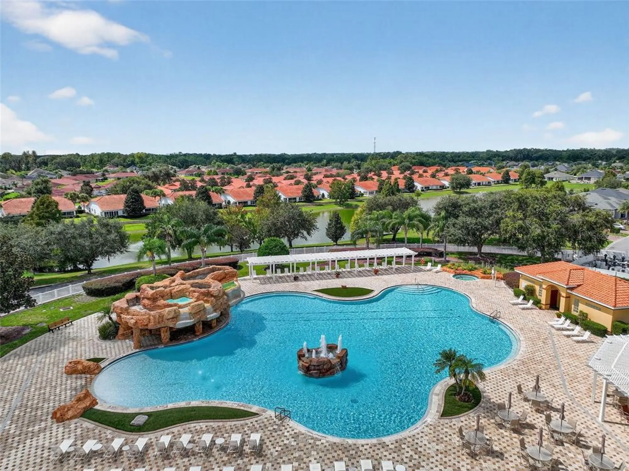 Property Slideshow image 38 of 54 | 10063 lake miona way, Oxford, FL, 34484