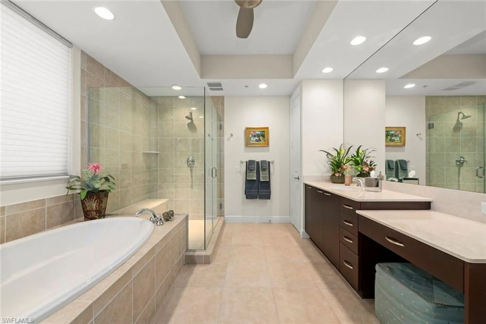 Property Slideshow image 16 of 49 | 24001 via castella dr 3403, Bonita Springs, FL, 34134