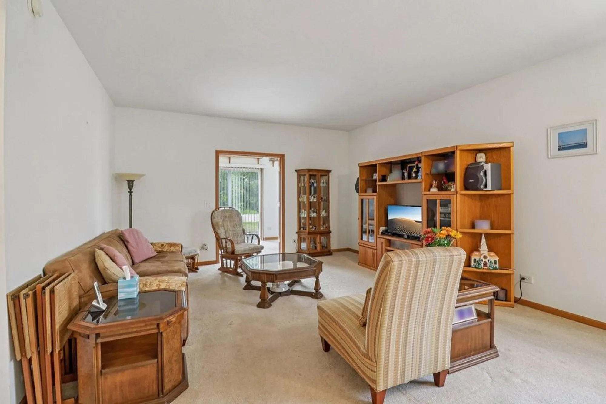 Property Slideshow image 5 of 33 | 3306 stakes ln, Grayslake, IL, 60030