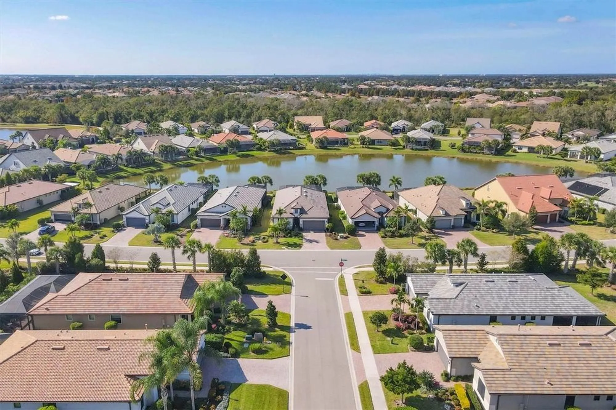 Property Slideshow image 5 of 73 | 7332 chester trl, Bradenton, FL, 34202