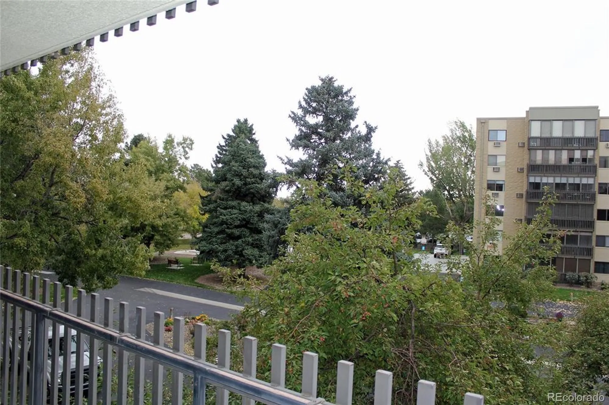 Property Slideshow image 14 of 21 | 14000 e linvale pl 310, Aurora, CO, 80014