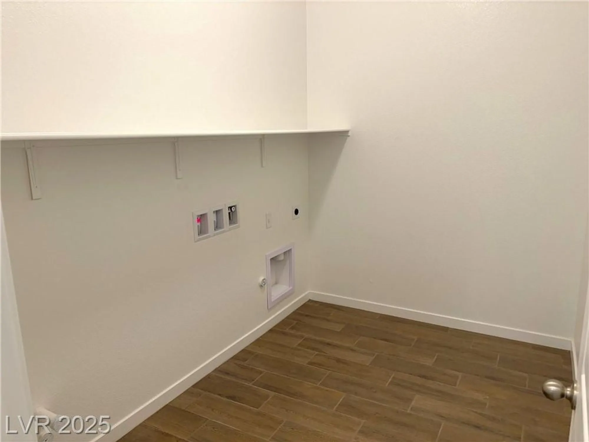 Property Slideshow image 12 of 29 | 5728 e badlands ln, Pahrump, NV, 89061