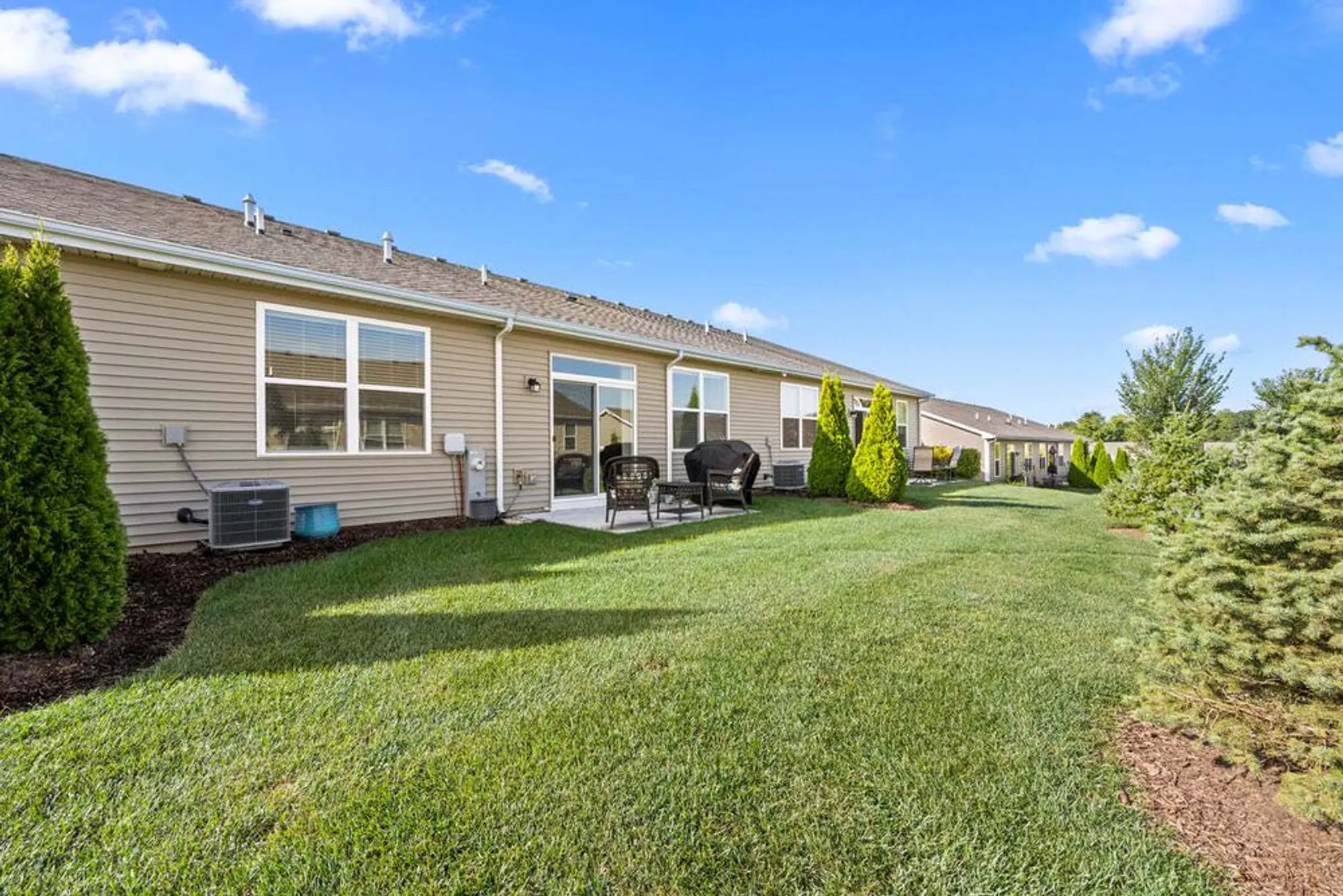 Property Slideshow image 19 of 20 | 273 ridley st, North Aurora, IL, 60542