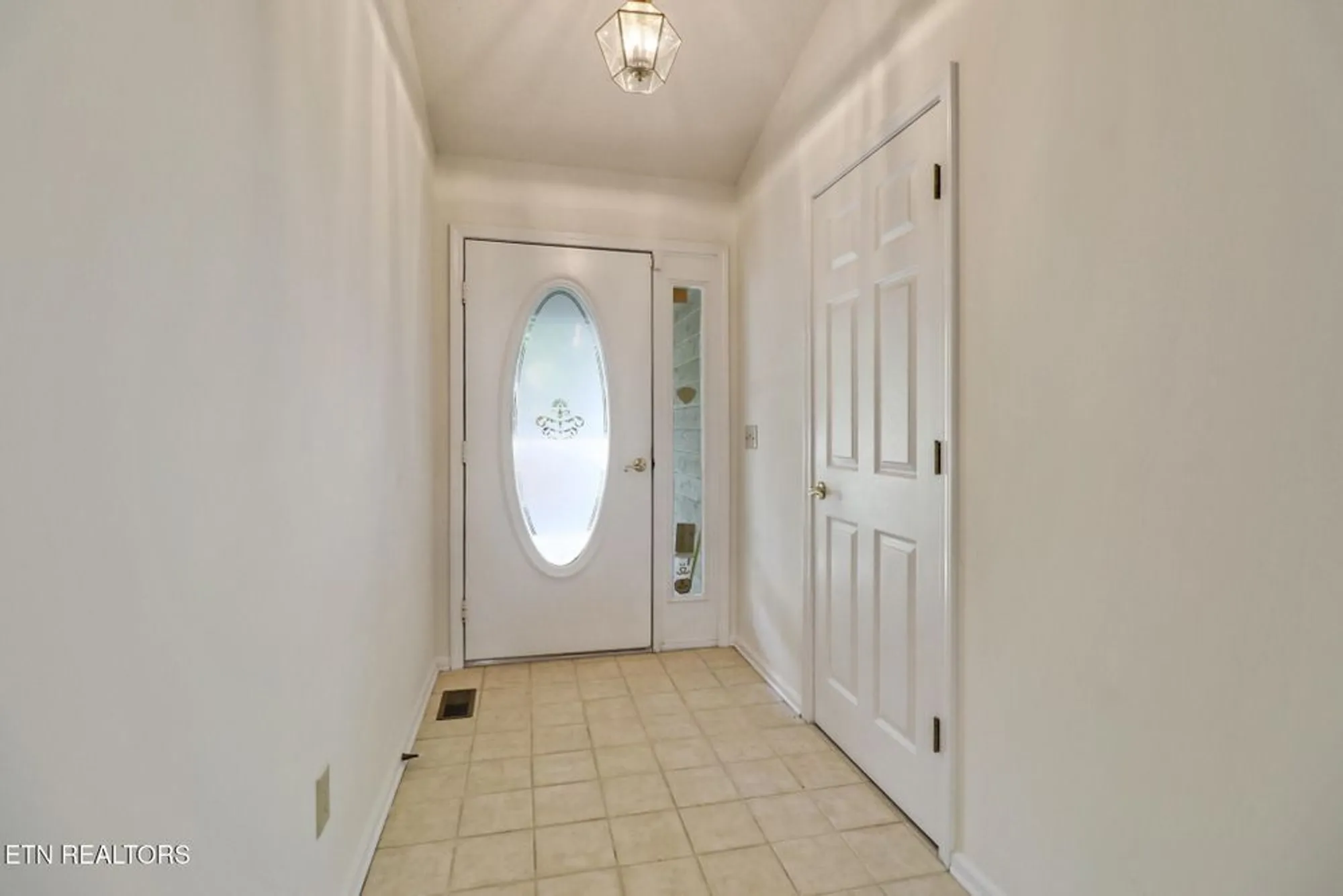 Property Slideshow image 23 of 39 | 151 saint george dr, Crossville, TN, 38558