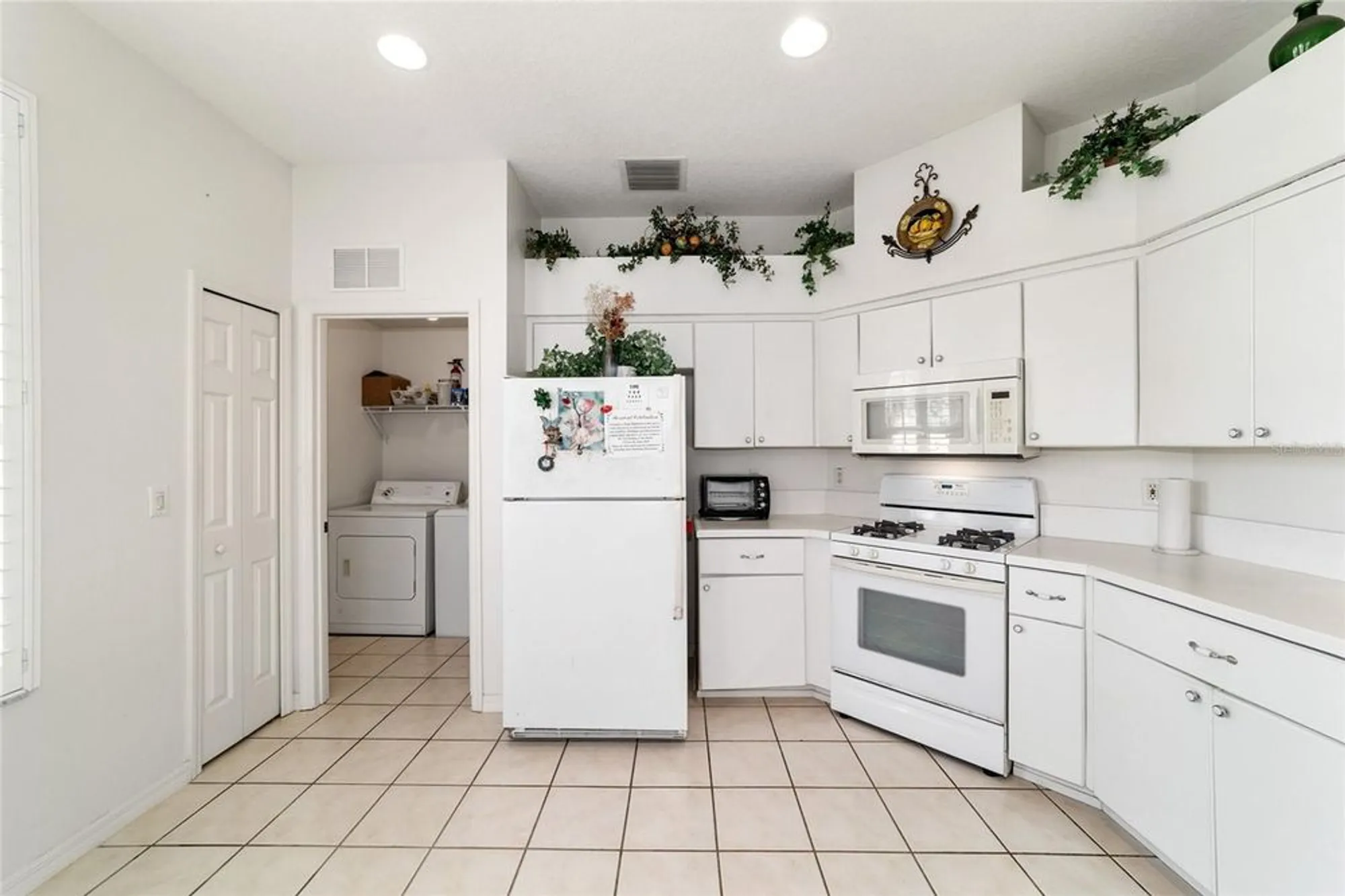 Property Slideshow image 8 of 71 | 5007 kelso st, Leesburg, FL, 34748