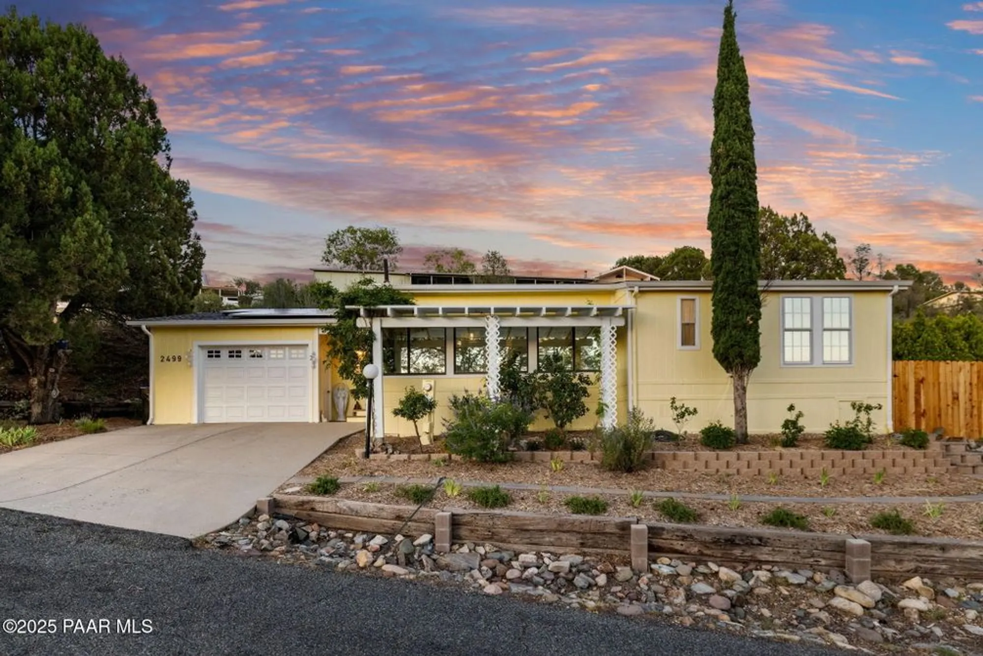 Property Slideshow image 12 of 35 | 2499 hilltop rd, Prescott, AZ, 86301