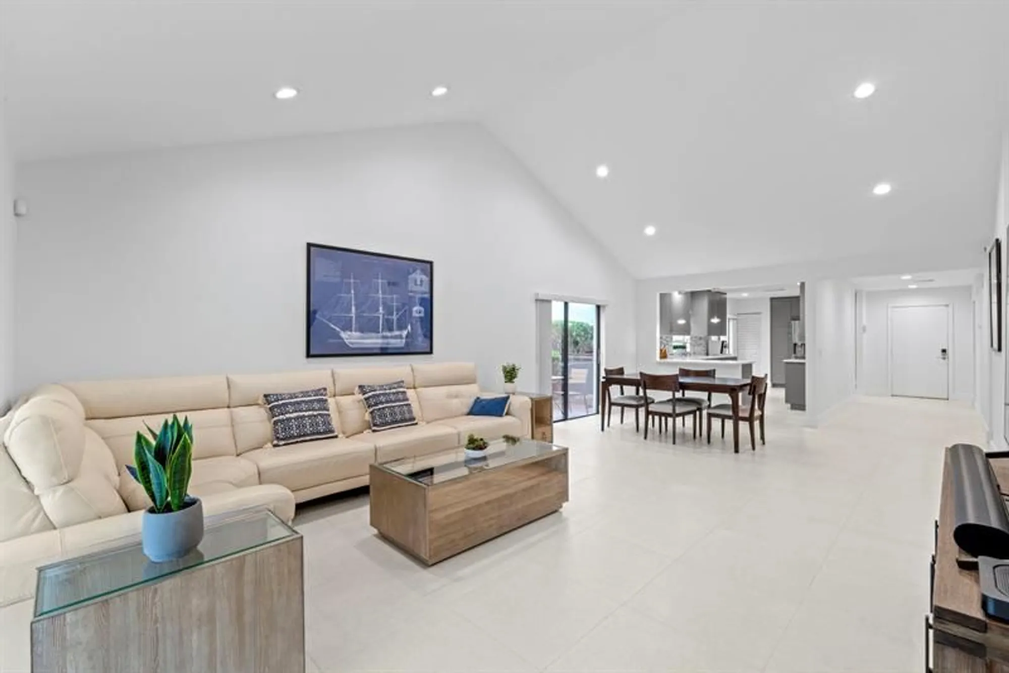 Property Slideshow image 29 of 48 | 8020 eastlake dr # 11a, Boca Raton, FL, 33433