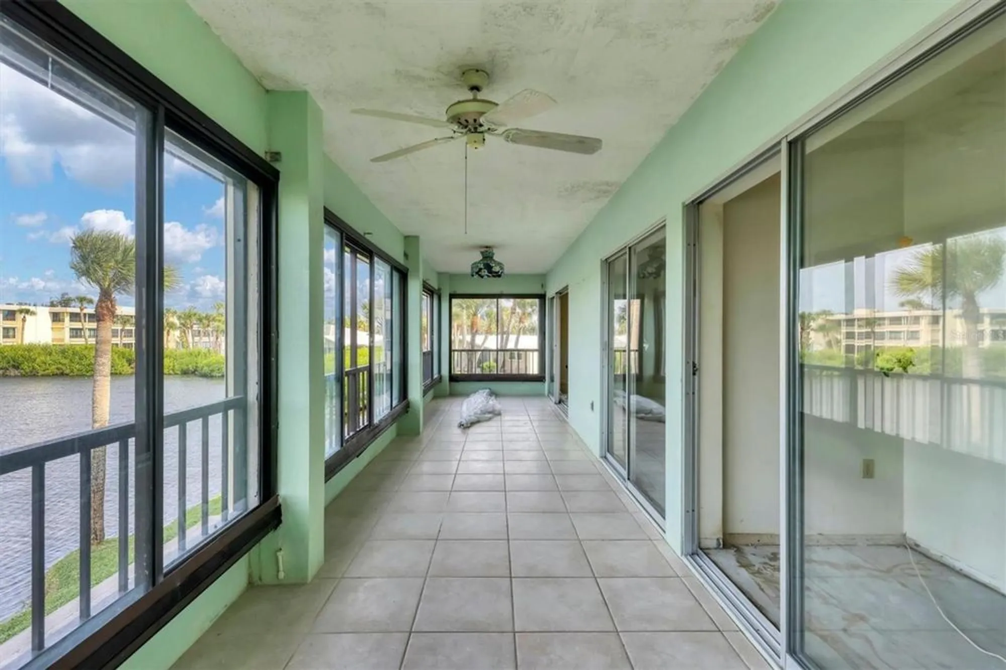 Property Slideshow image 30 of 53 | 101 whispering sands dr apt 205, Sarasota, FL, 34242
