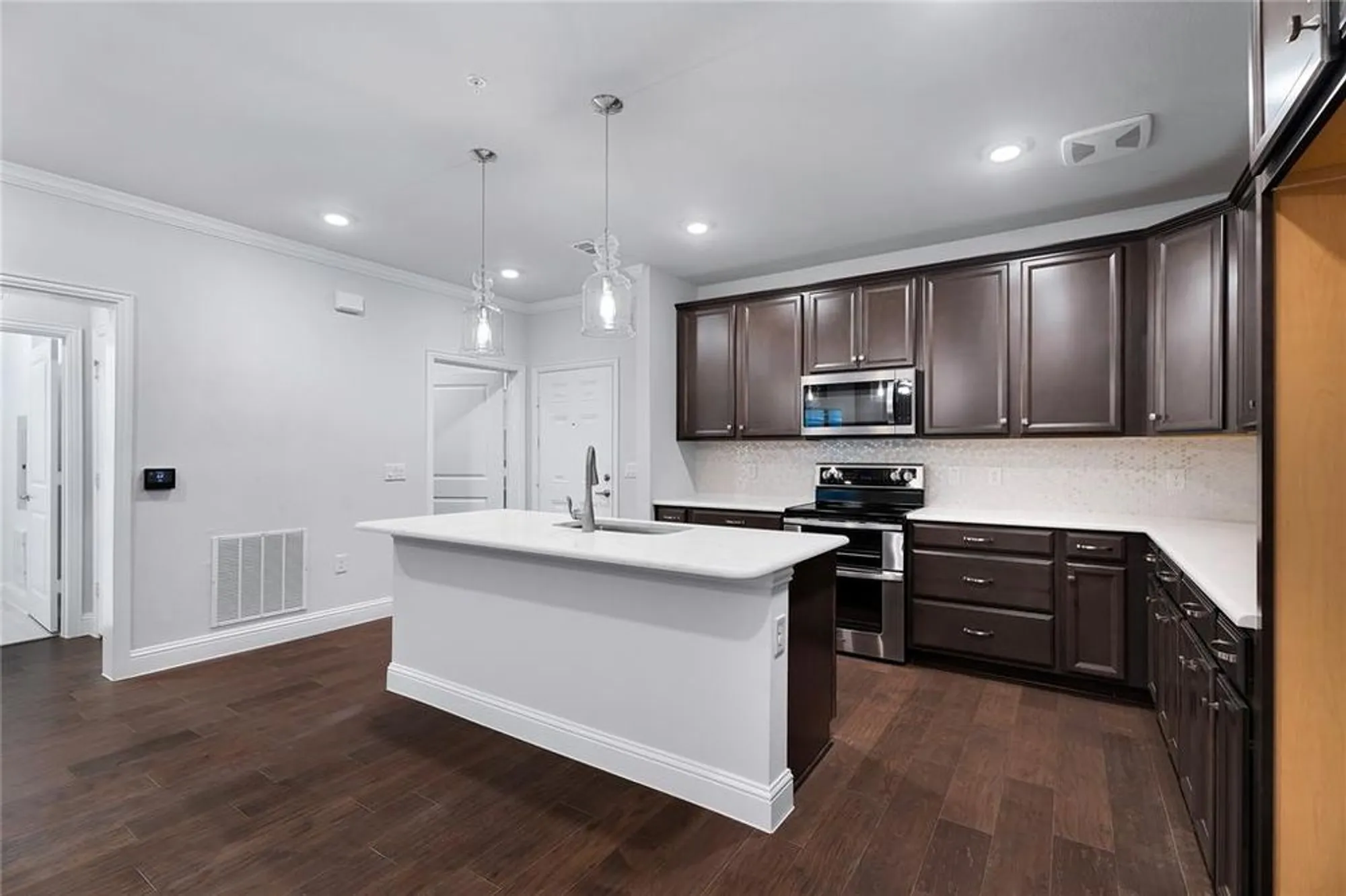 Property Slideshow image 4 of 23 | 651 n watters rd apt 3303, Allen, TX, 75013