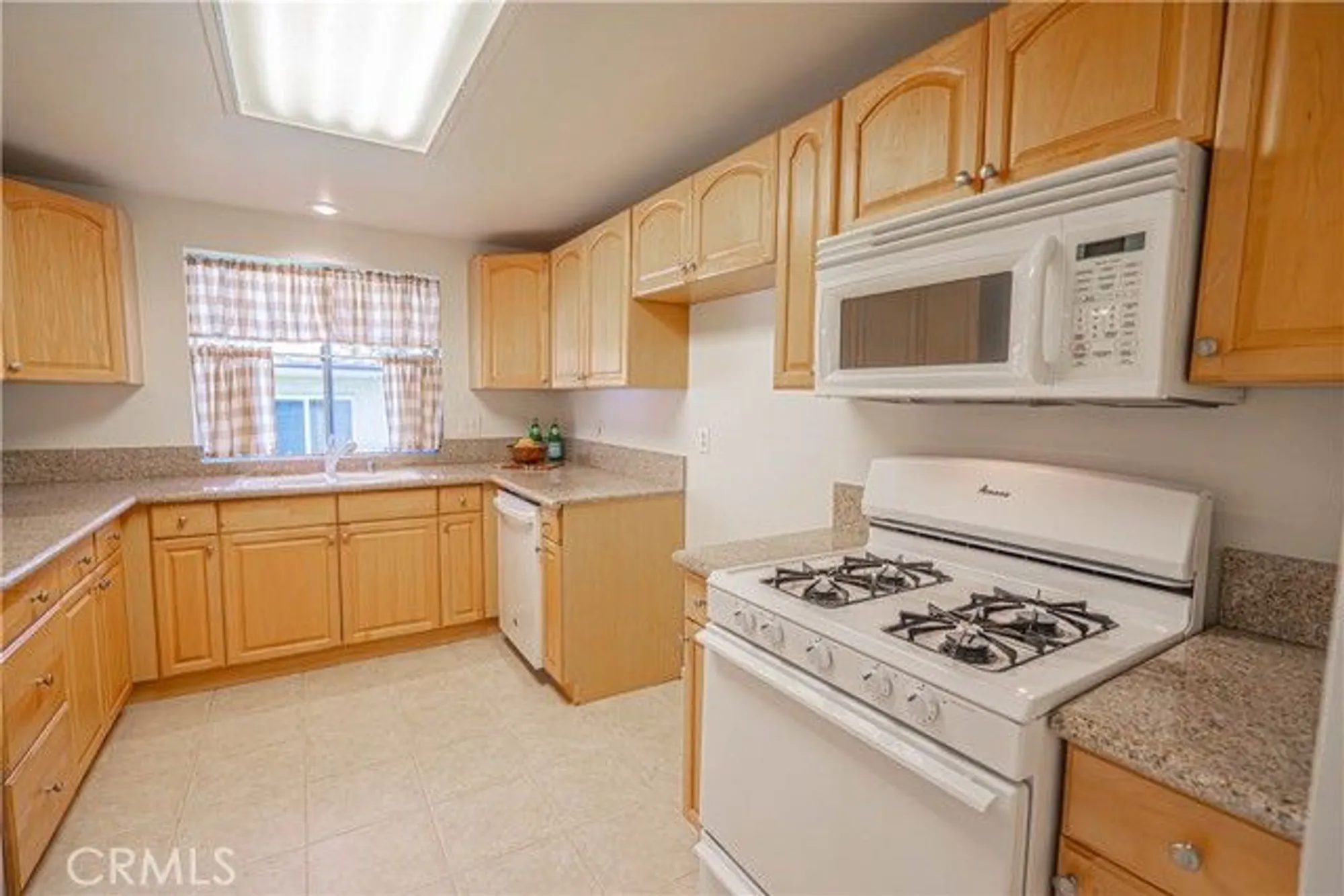 Property Slideshow image 9 of 51 | 19433 oak crossing rd, Newhall, CA, 91321