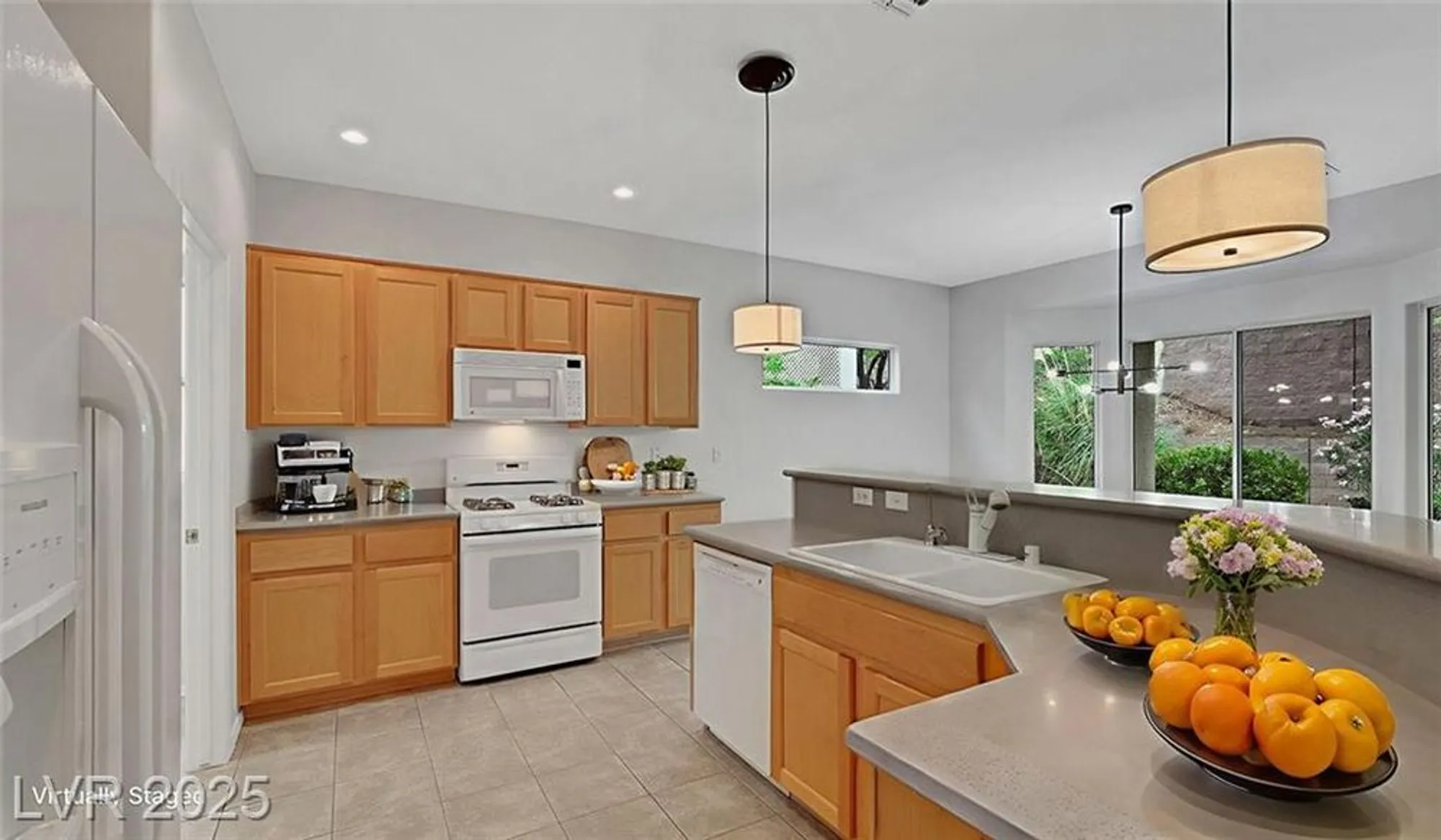 Property Slideshow image 4 of 36 | 2350 little bighorn dr, Henderson, NV, 89052