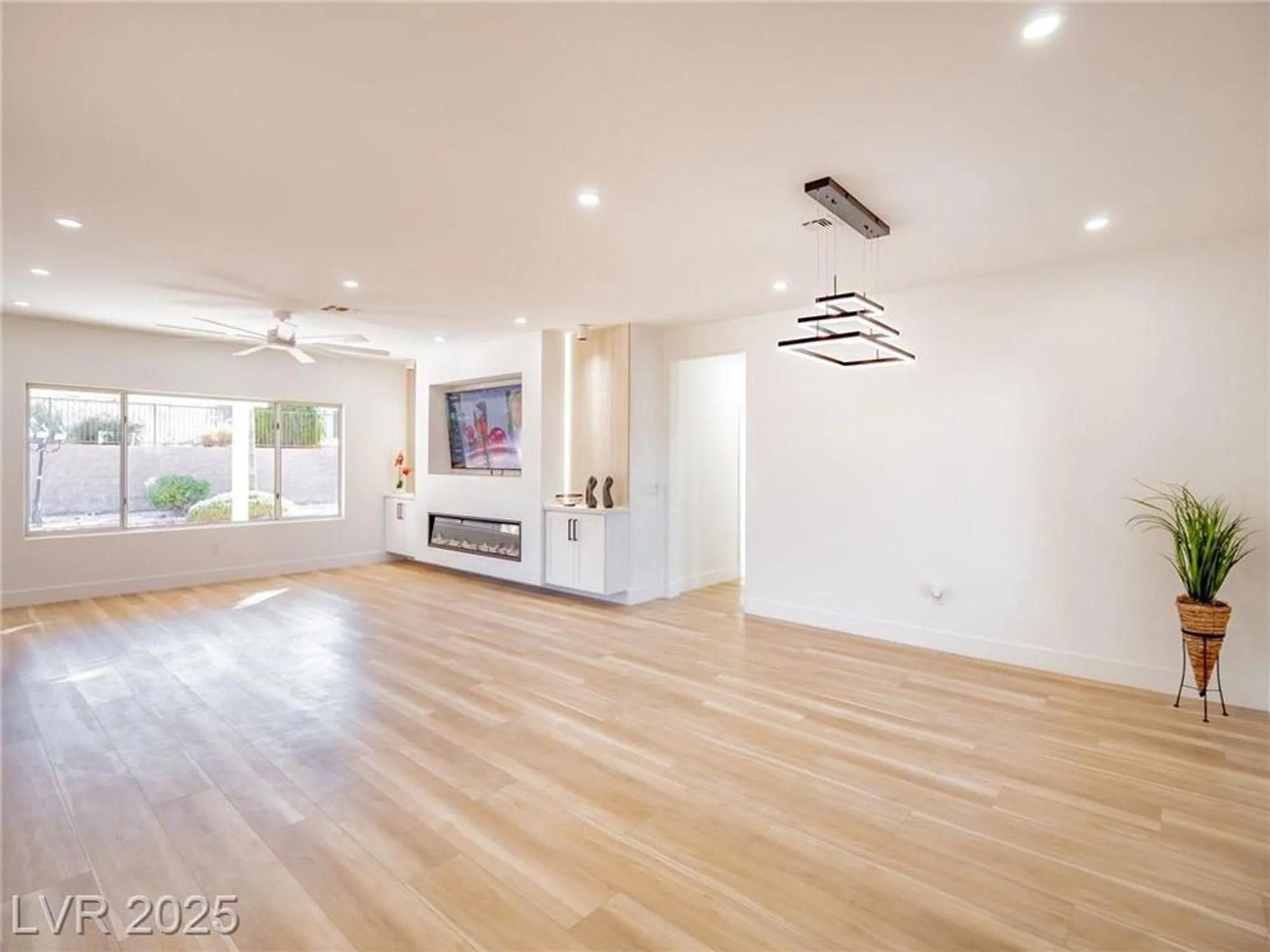 Property Slideshow image 9 of 43 | 2537 terrytown ave, Henderson, NV, 89052