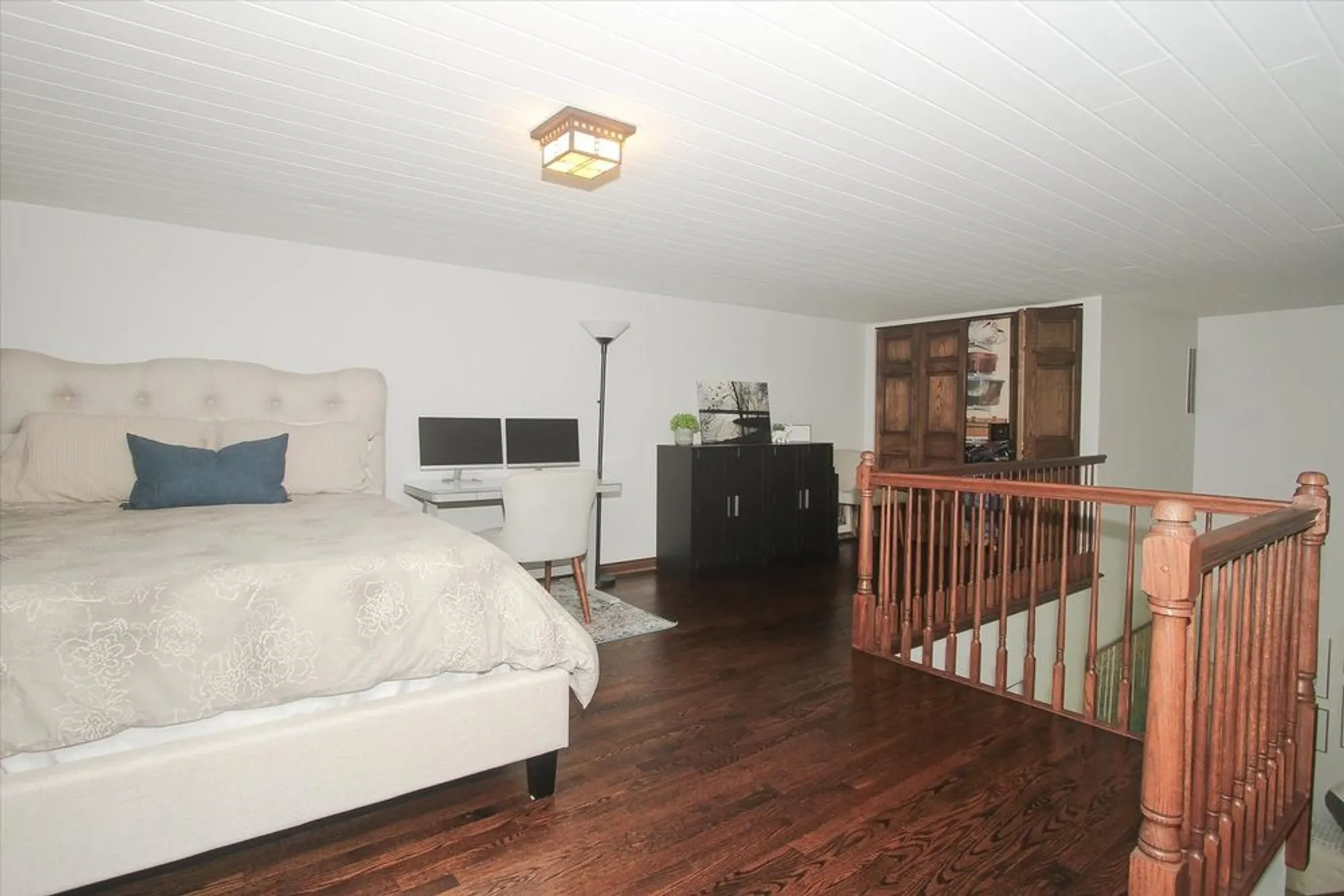 Property Slideshow image 13 of 34 | 716 old barn rd apt b b, Lake Barrington, IL, 60010