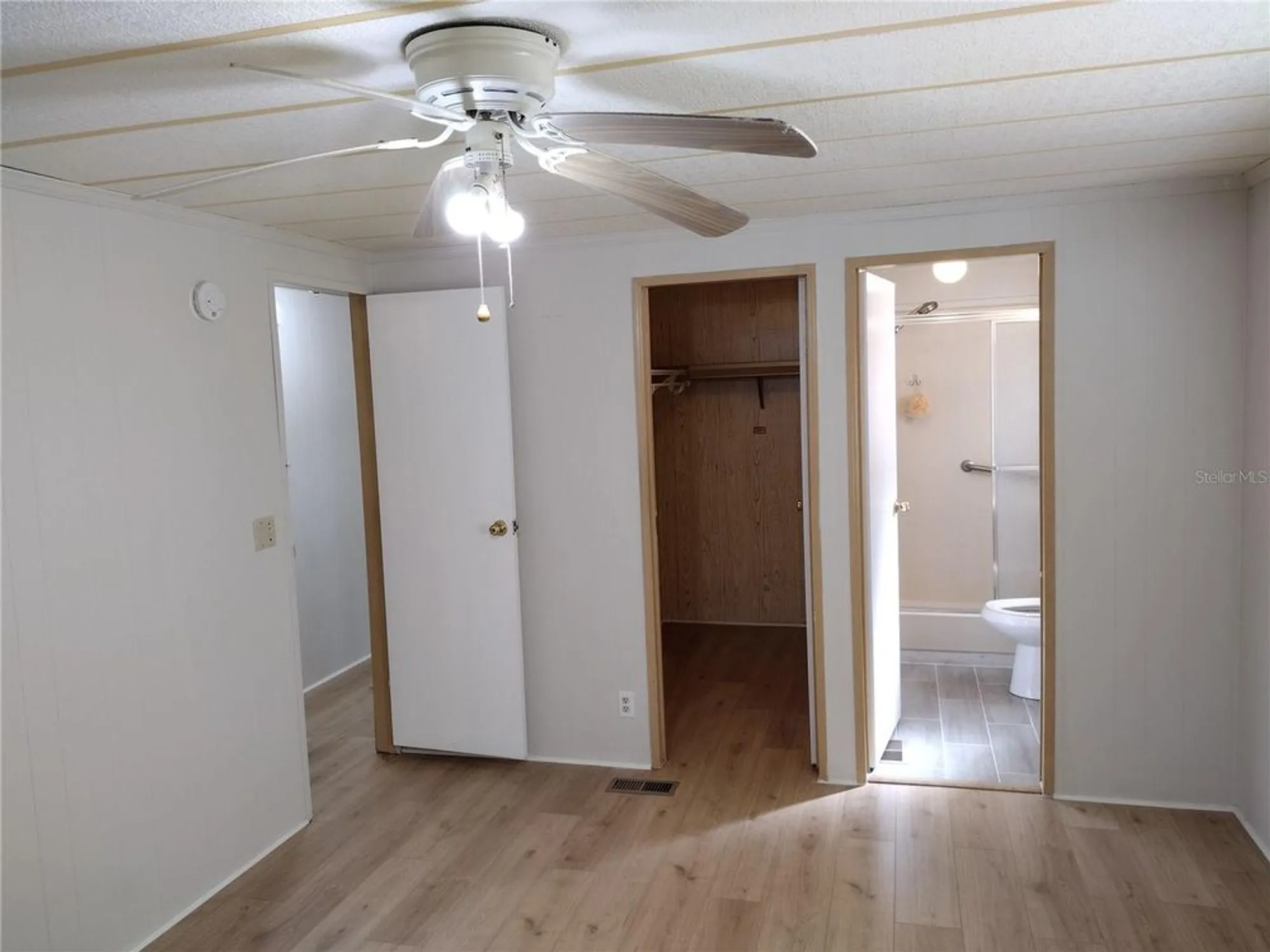 Property Slideshow image 19 of 22 | 925 beechwood ave, Lady Lake, FL, 32159