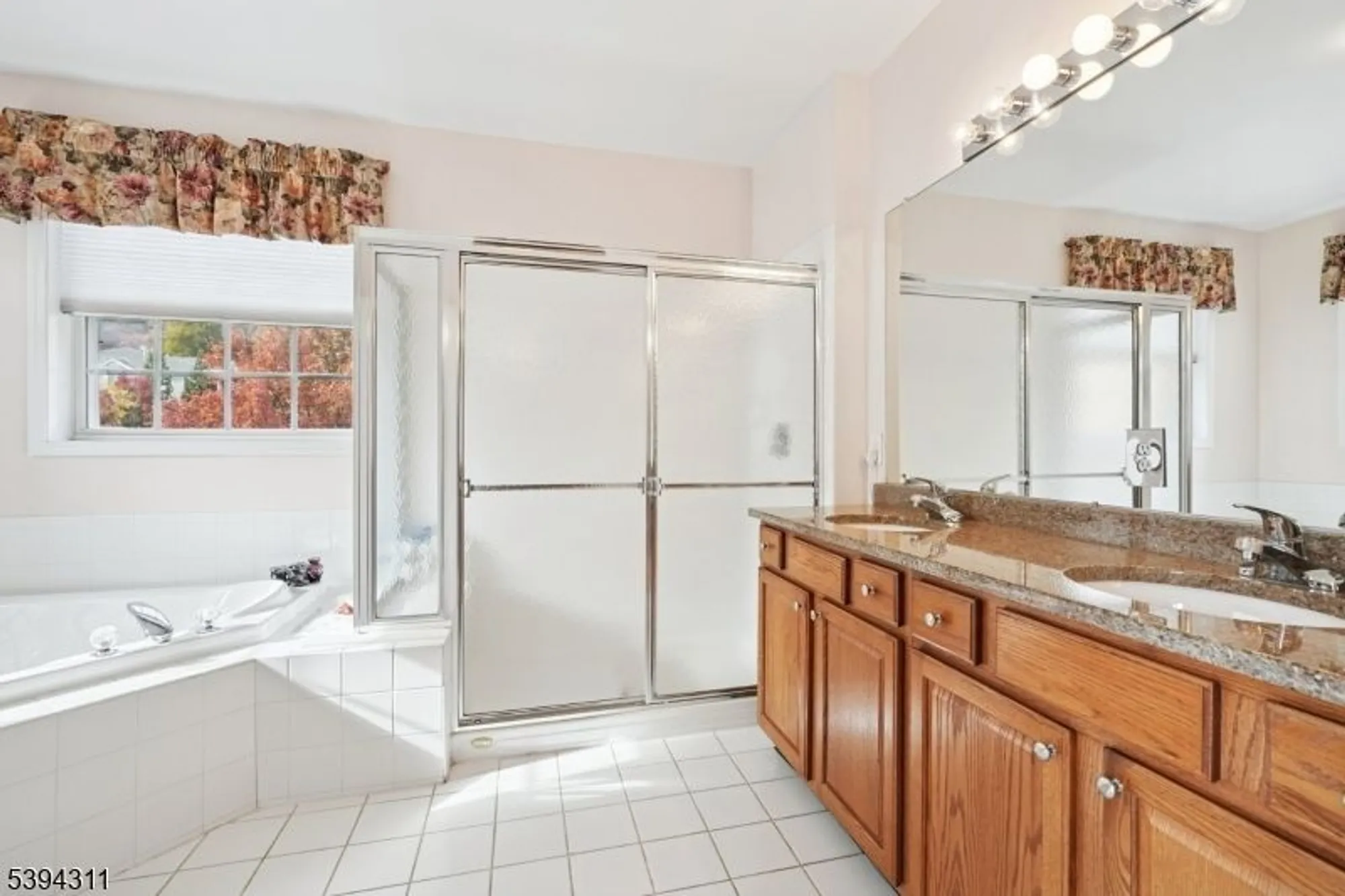 Property Slideshow image 20 of 38 | 806 holly ln, Cedar Grove, NJ, 07009