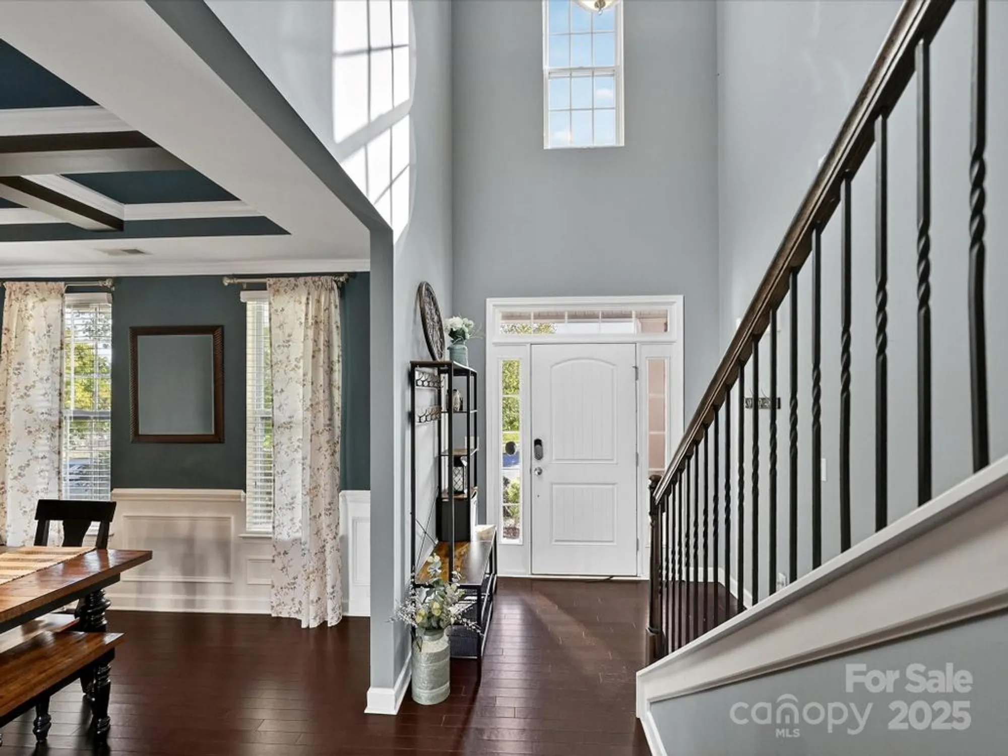 Property Slideshow image 4 of 34 | 5004 el molino dr, Charlotte, NC, 28214