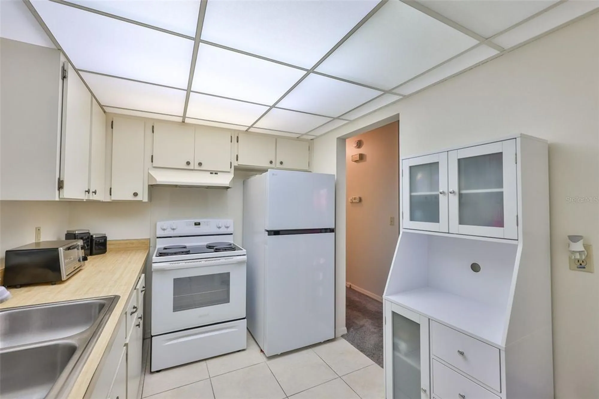 Property Slideshow image 11 of 55 | 401 feltham trl a, Sun City Center, FL, 33573