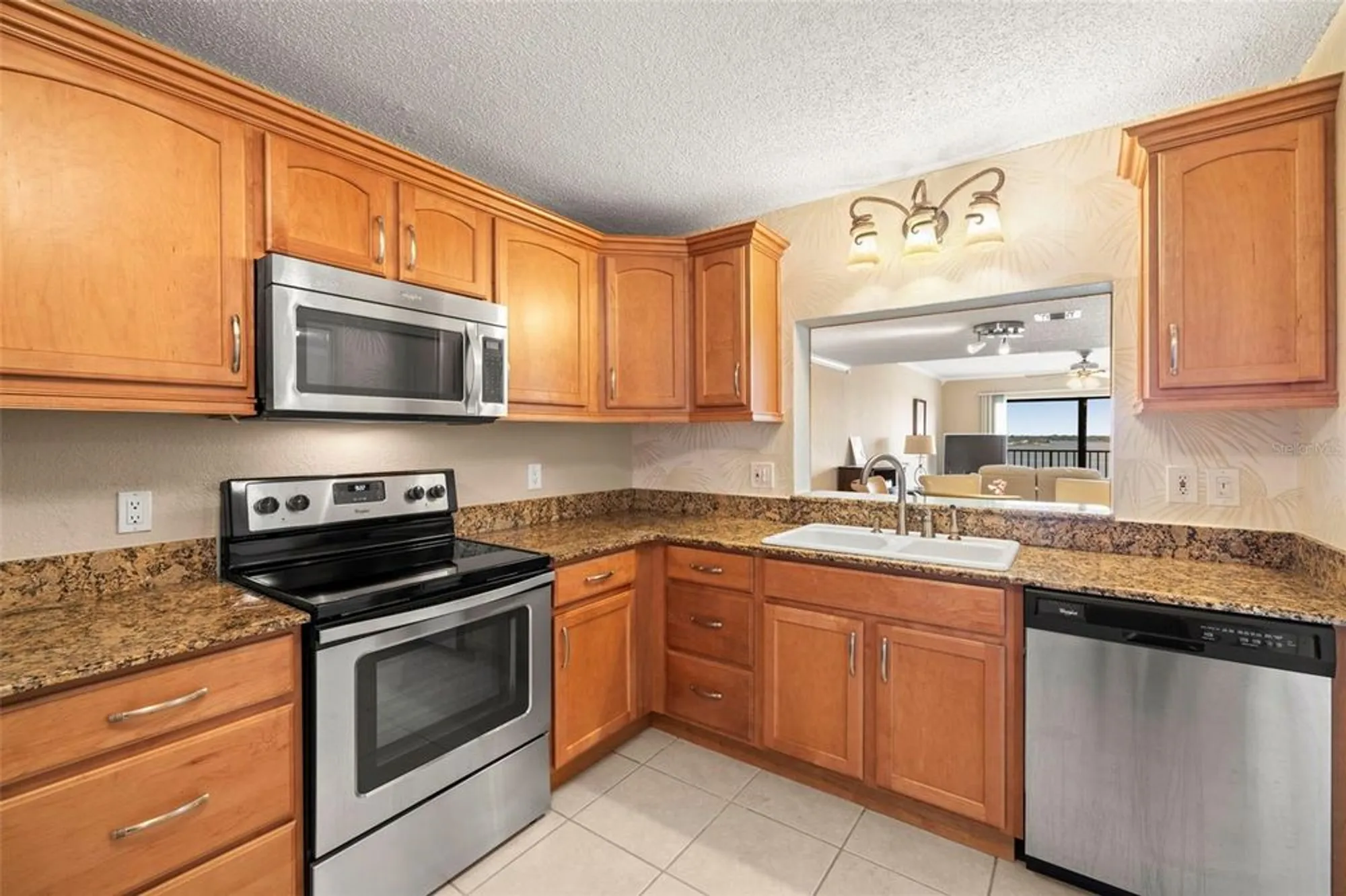 Property Slideshow image 11 of 40 | 7300 sun island dr 605, South Pasadena, FL, 33707