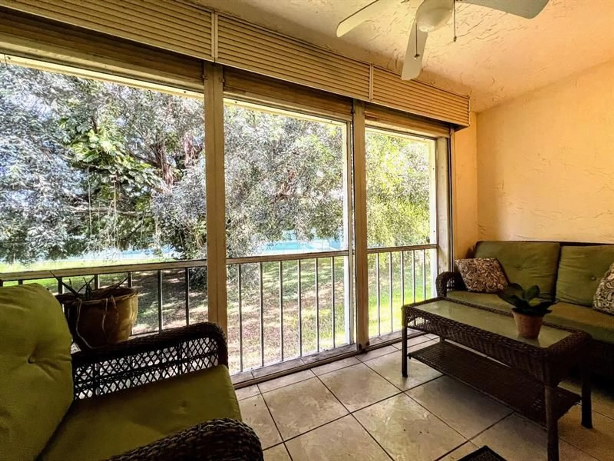 Property Slideshow image 21 of 57 | 2606 nassau bnd h2, Coconut Creek, FL, 33066