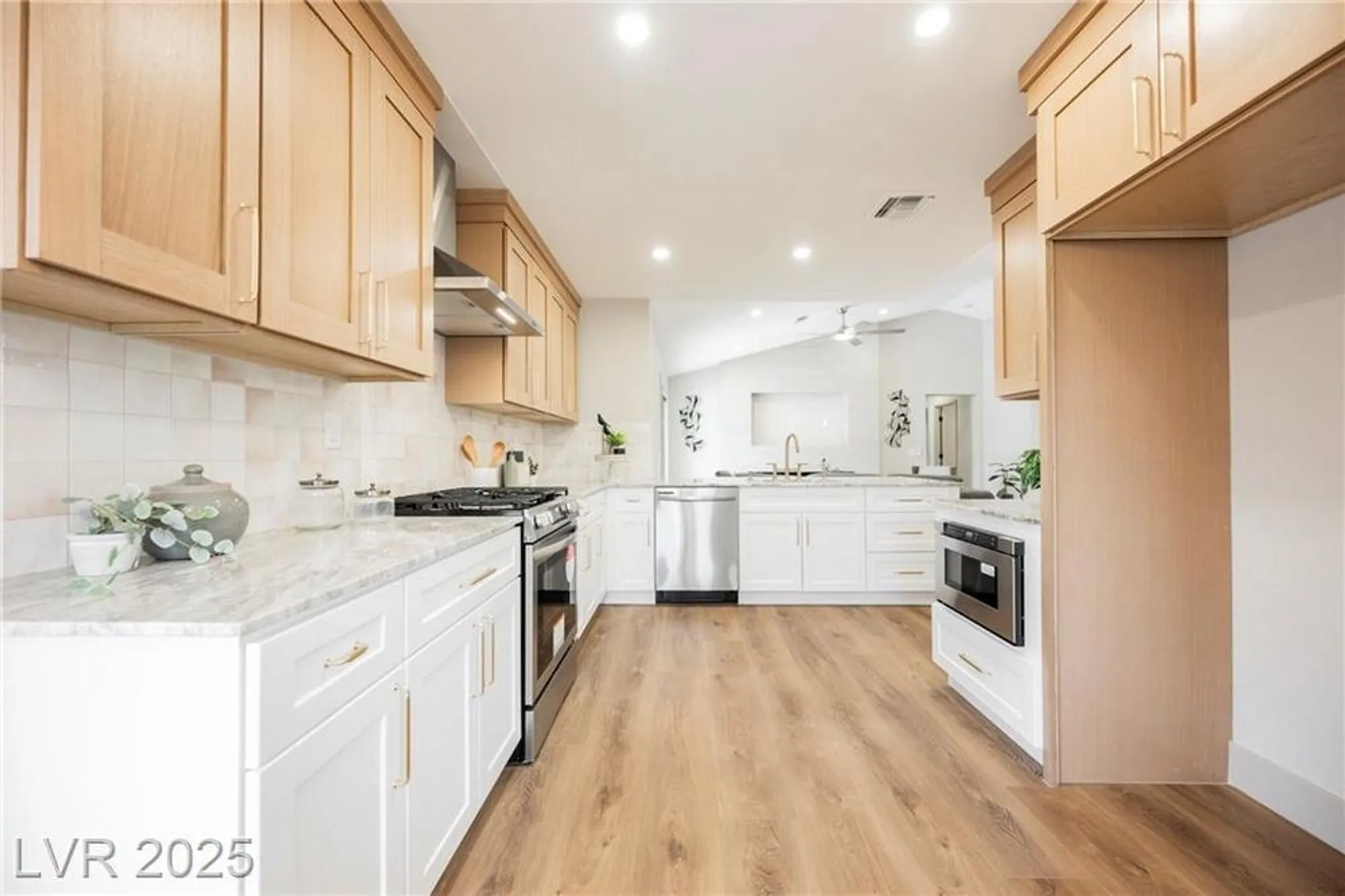 Property Slideshow image 5 of 28 | 9337 quail ridge dr, Las Vegas, NV, 89134