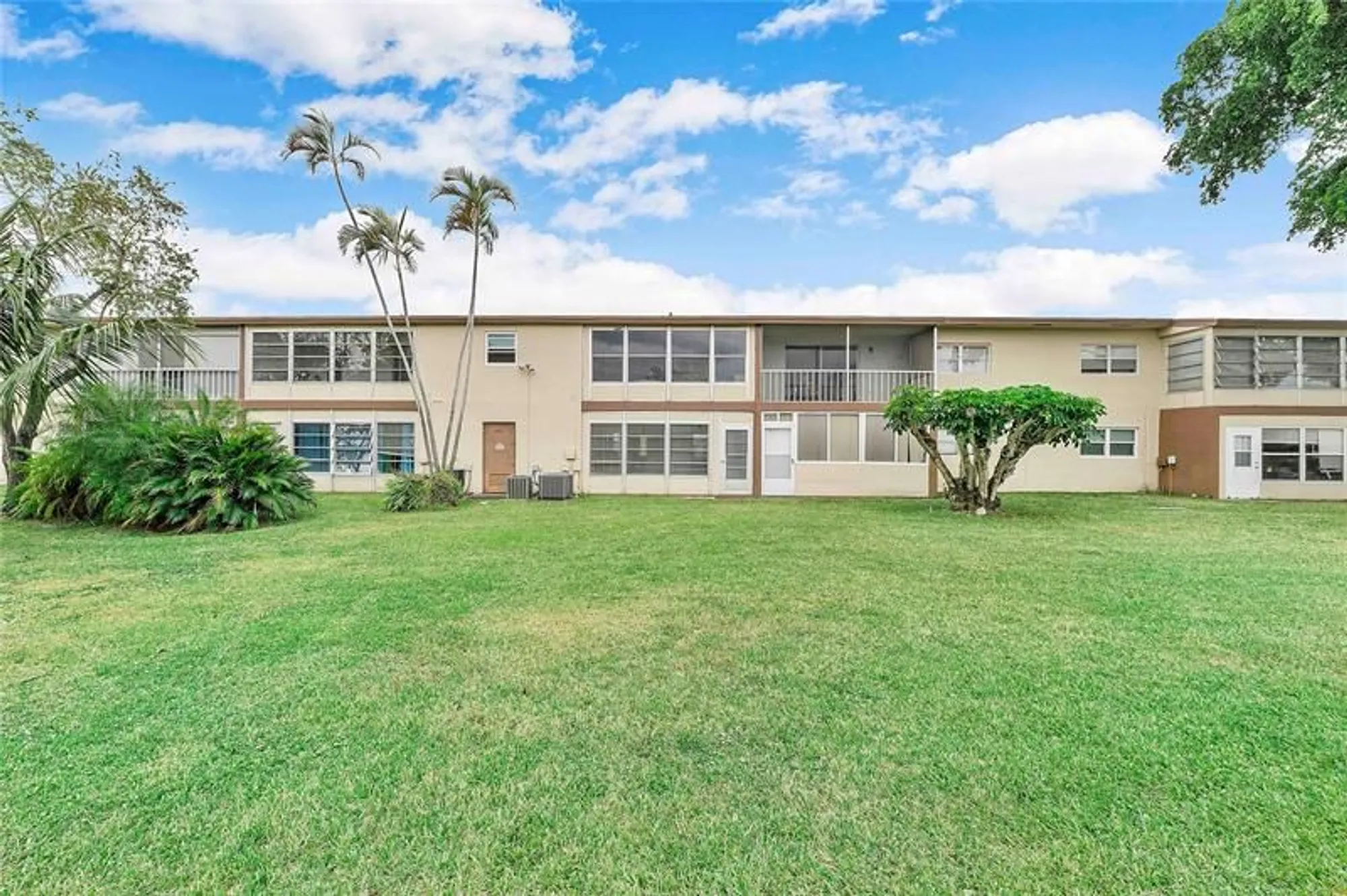 Property Slideshow image 12 of 26 | 7500 nw 5th ct apt 104, Margate, FL, 33063