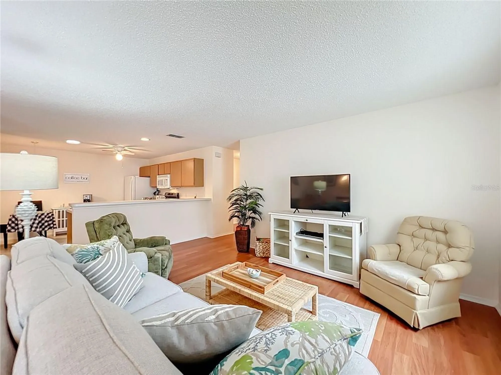 Property Slideshow image 14 of 37 | 1638 duran dr, The Villages, FL, 32162